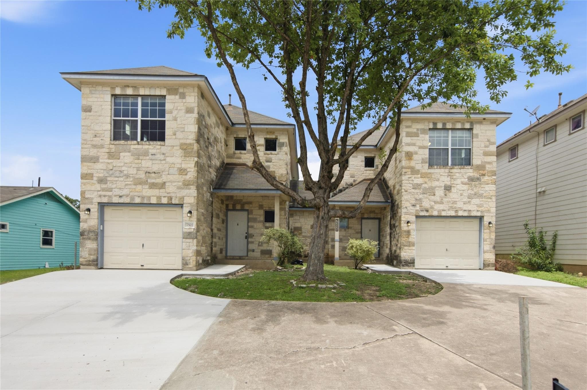 7502 Lazy Creek Dr