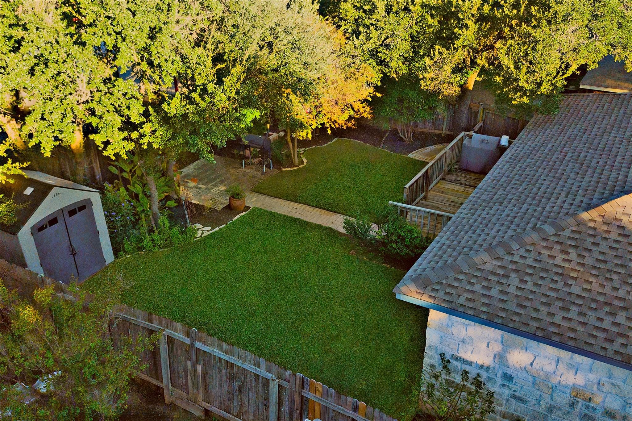 3555 Rock Shelf Ln
