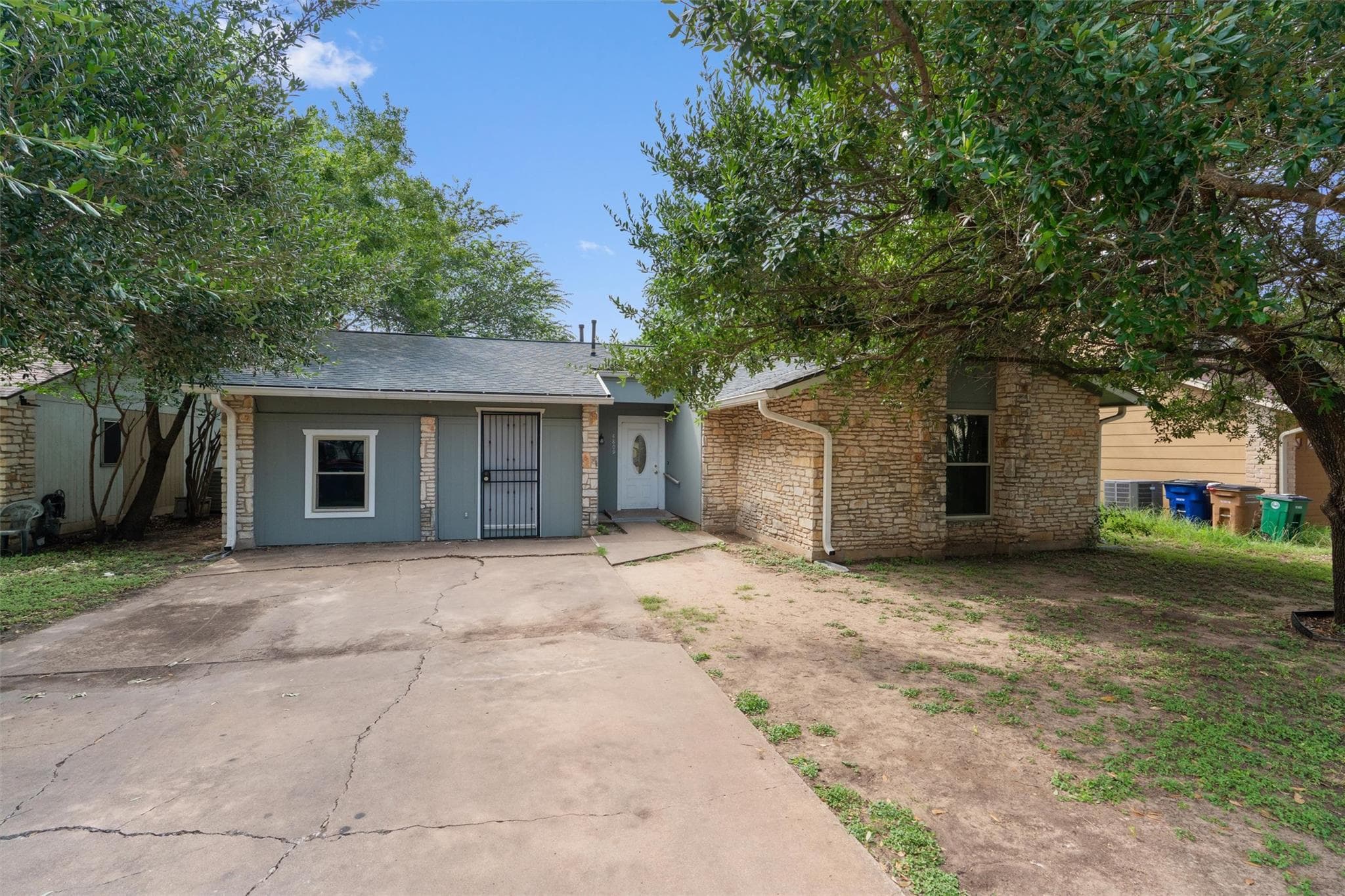 4809 BAYSIDE Dr