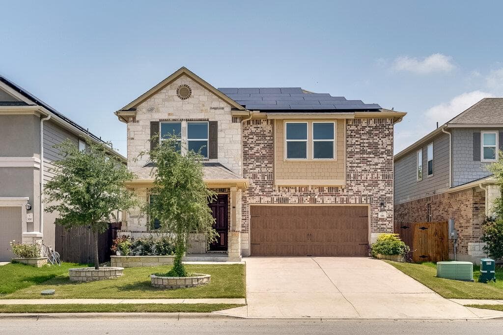 516 Ayinger Ln