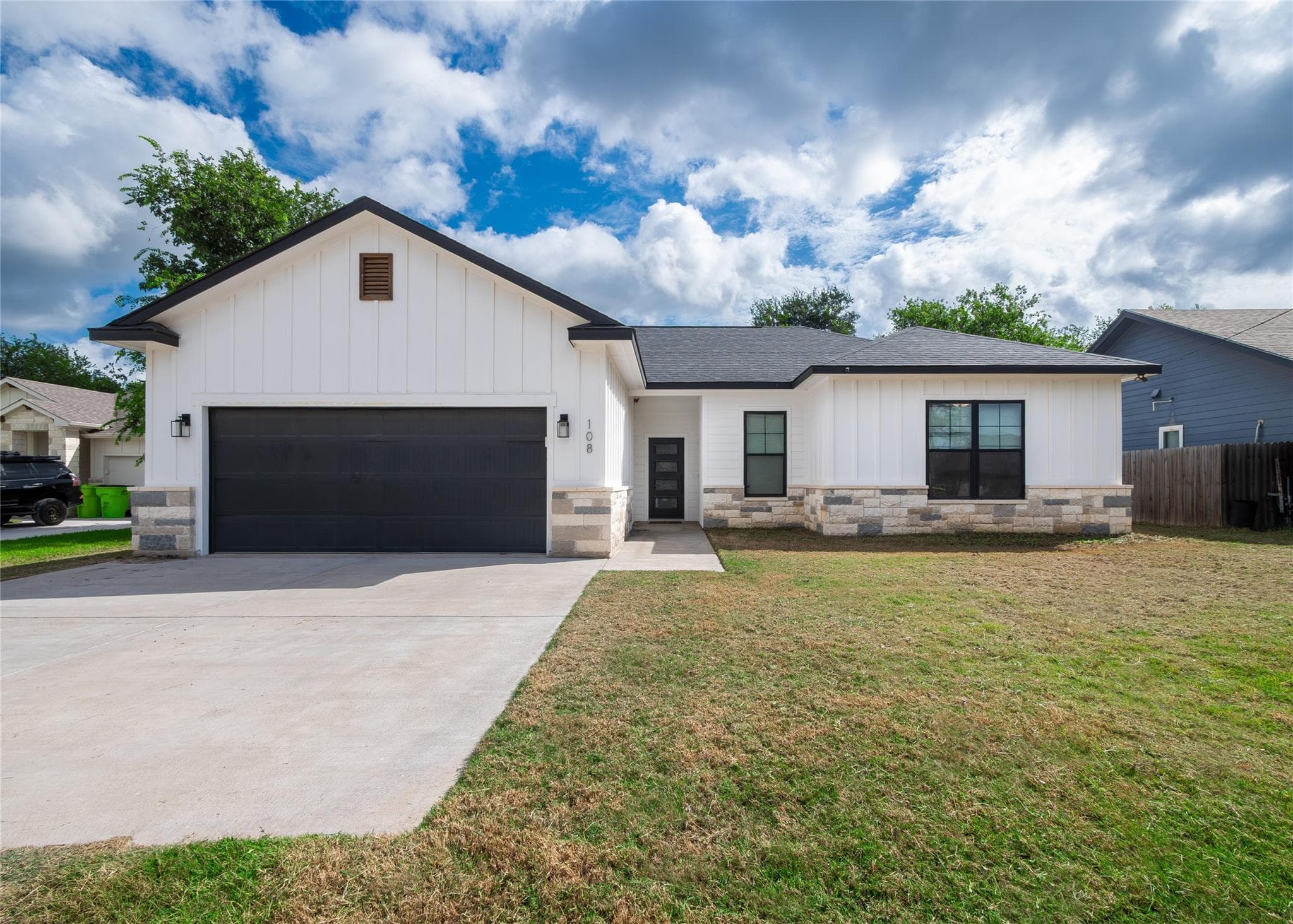 108 W Keomuku Ln