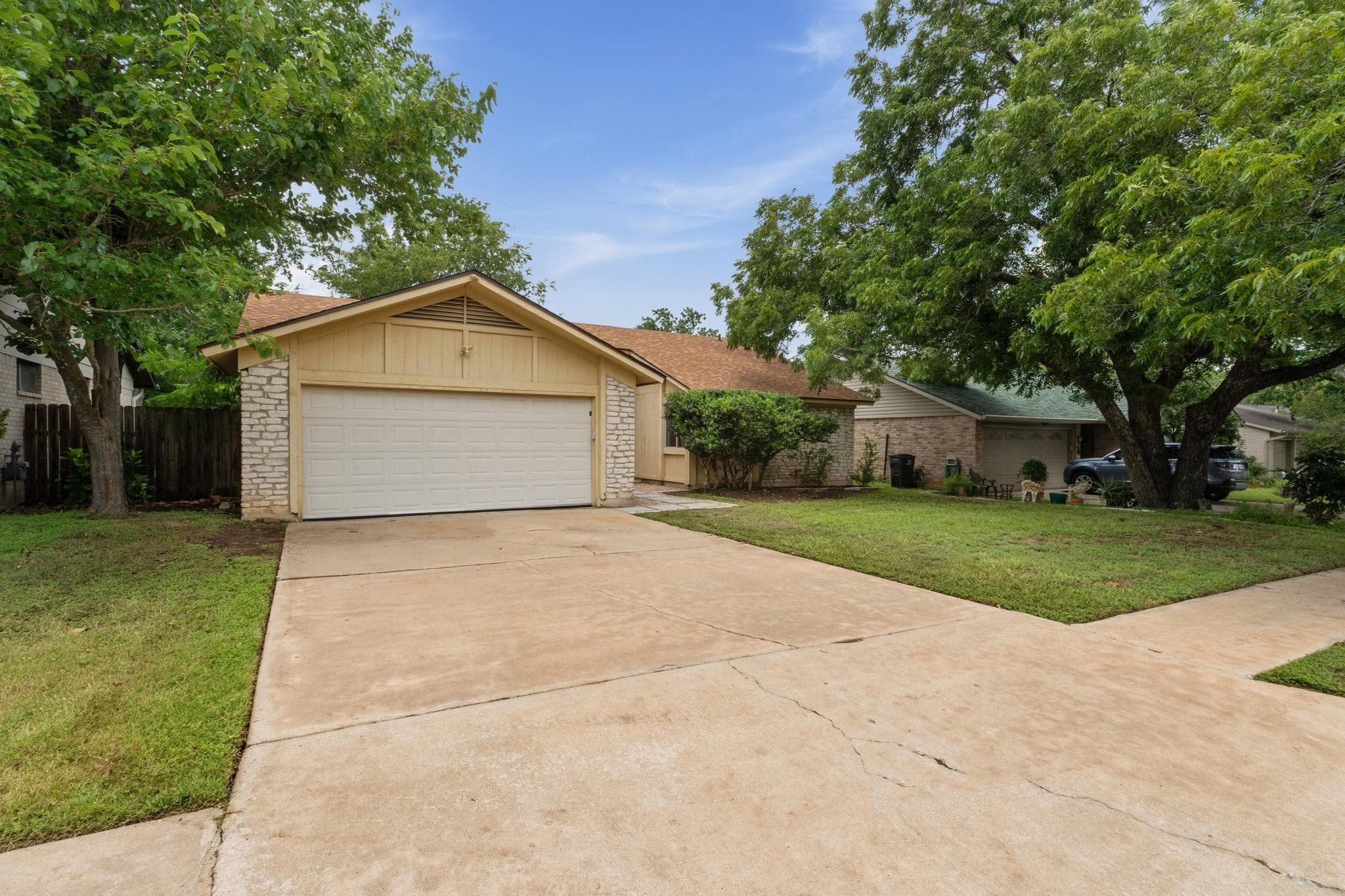 10218 Missel Thrush Dr