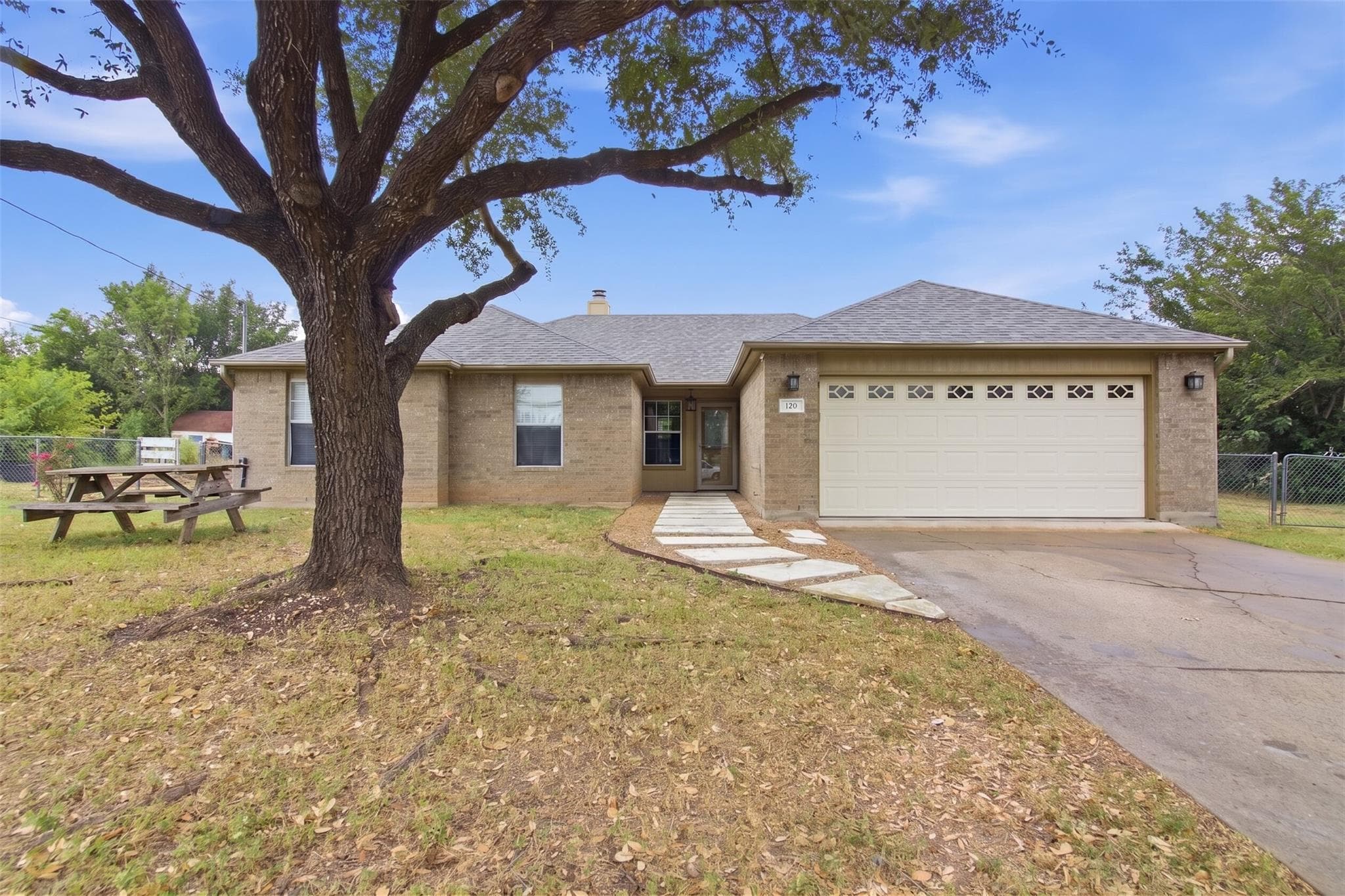 120 Mule DEER Ct