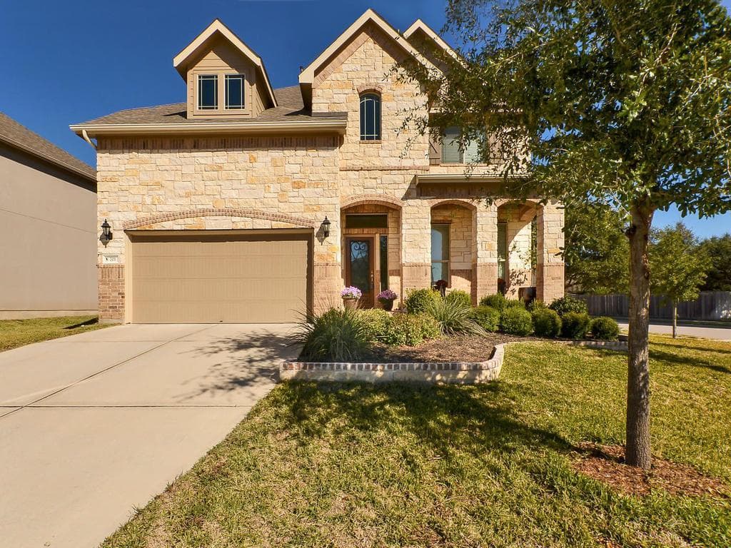 701 Rolling Brook Ln