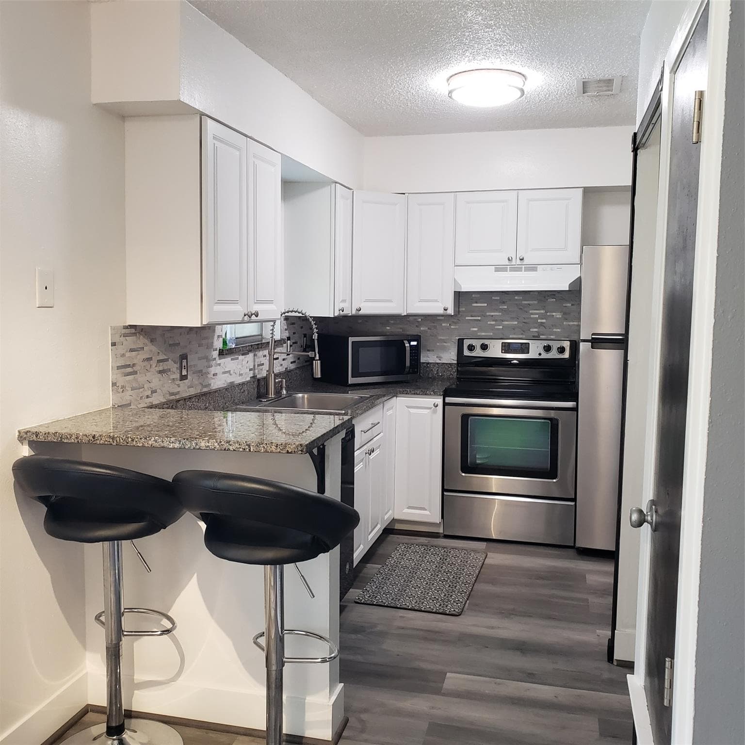 923 Vance Jackson Rd #504