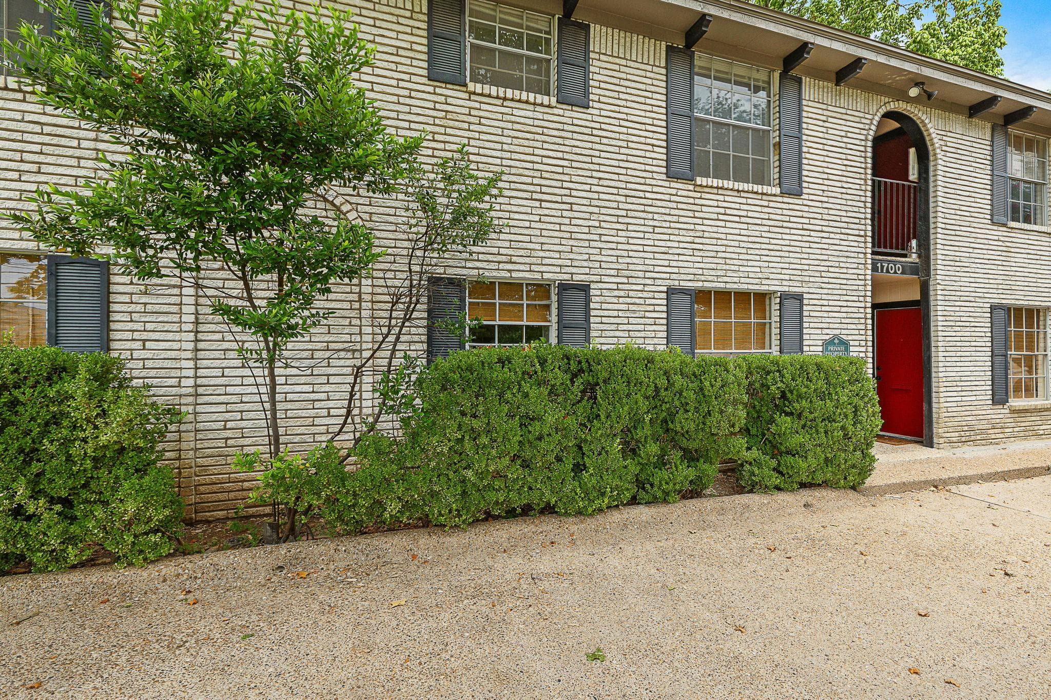 1700 Unit #202 Houston St #Unit #202