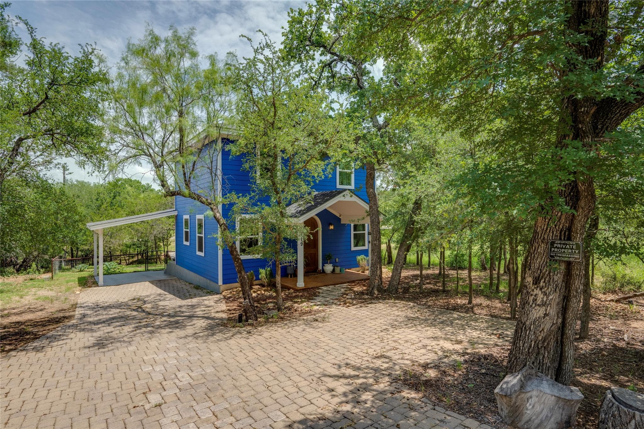 719 Birch Ln