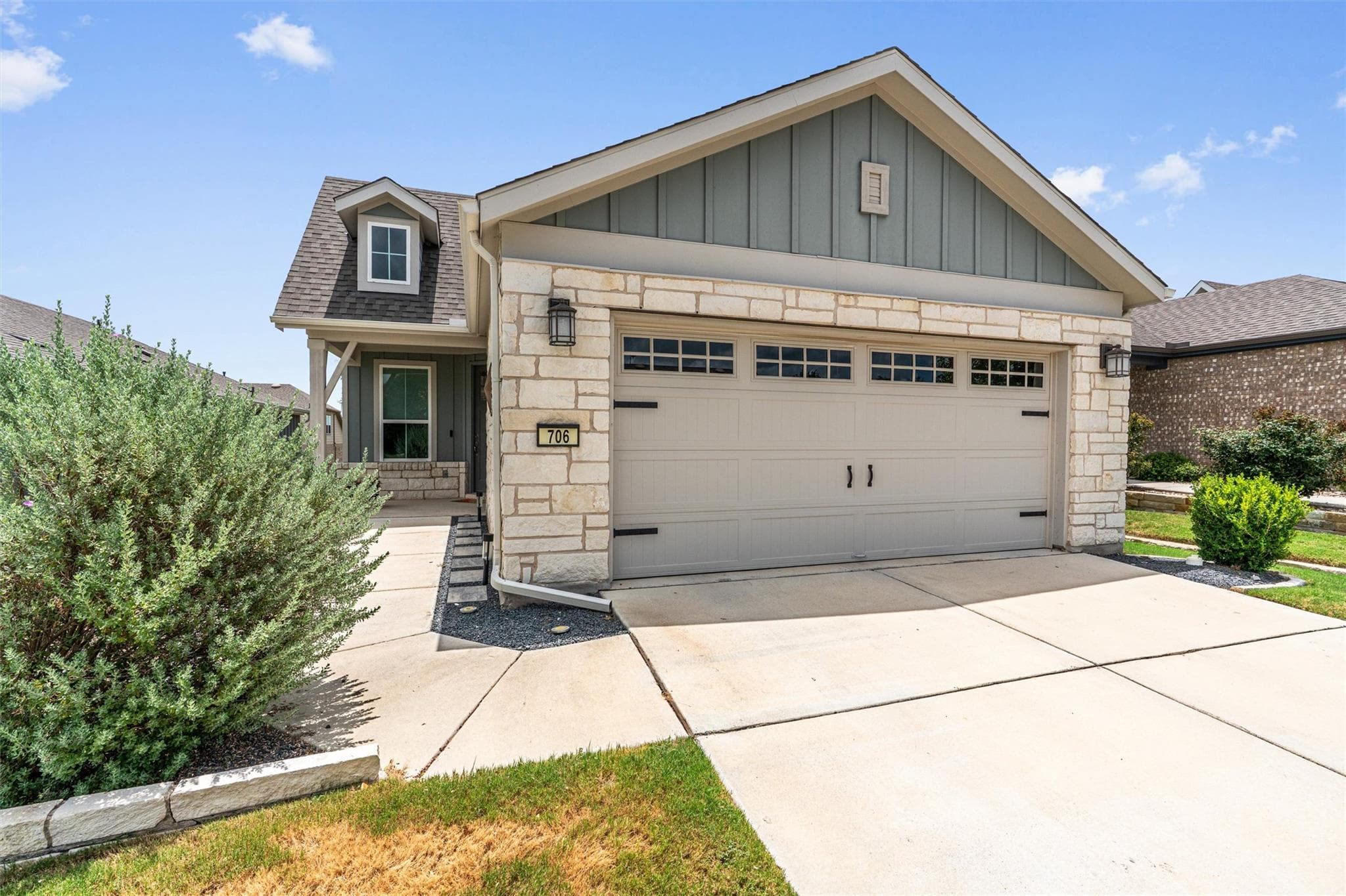 706 Kitty Hawk Rd