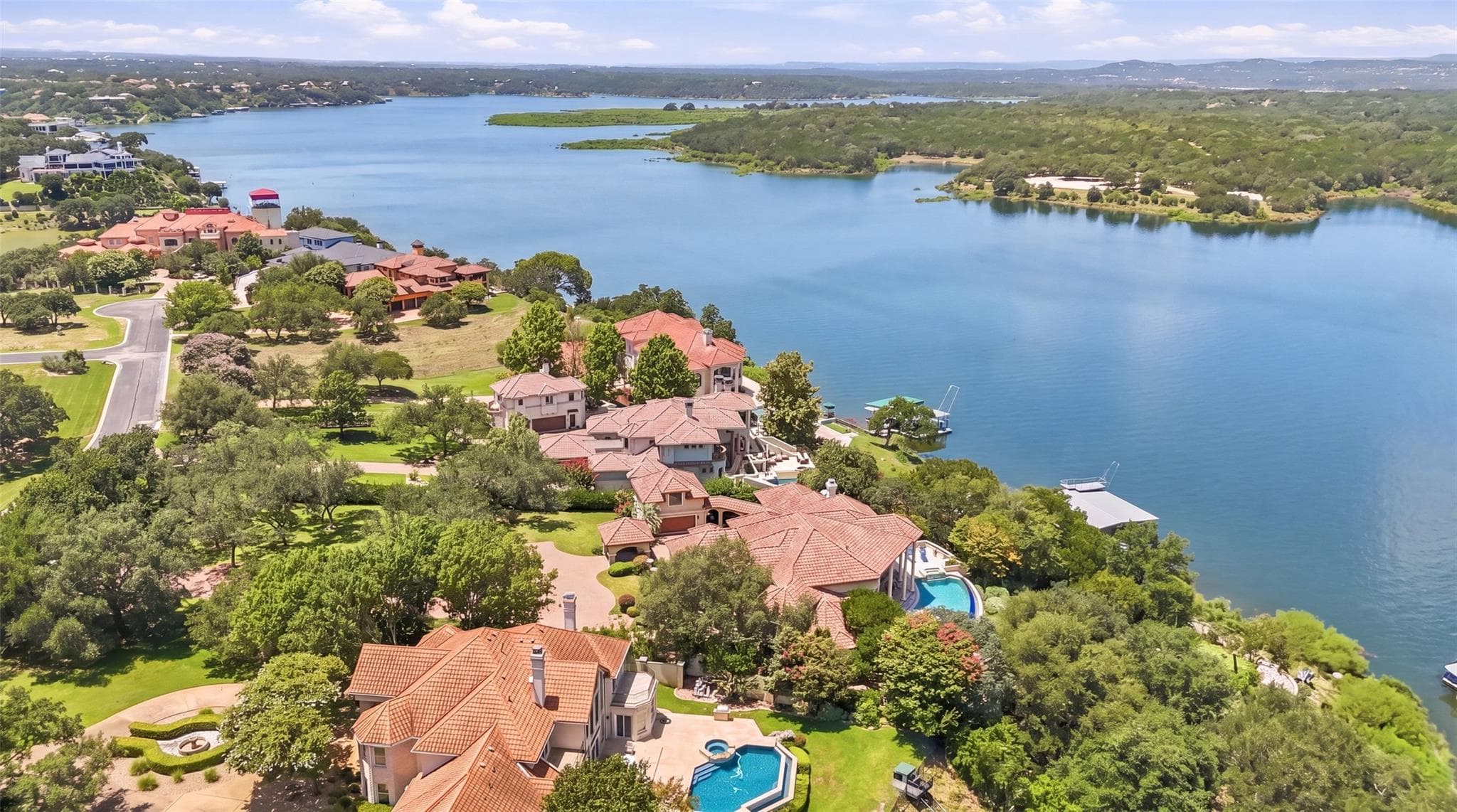 2901 Cliff Pt