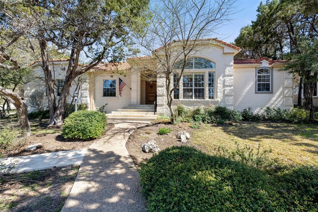 110 Squires Dr