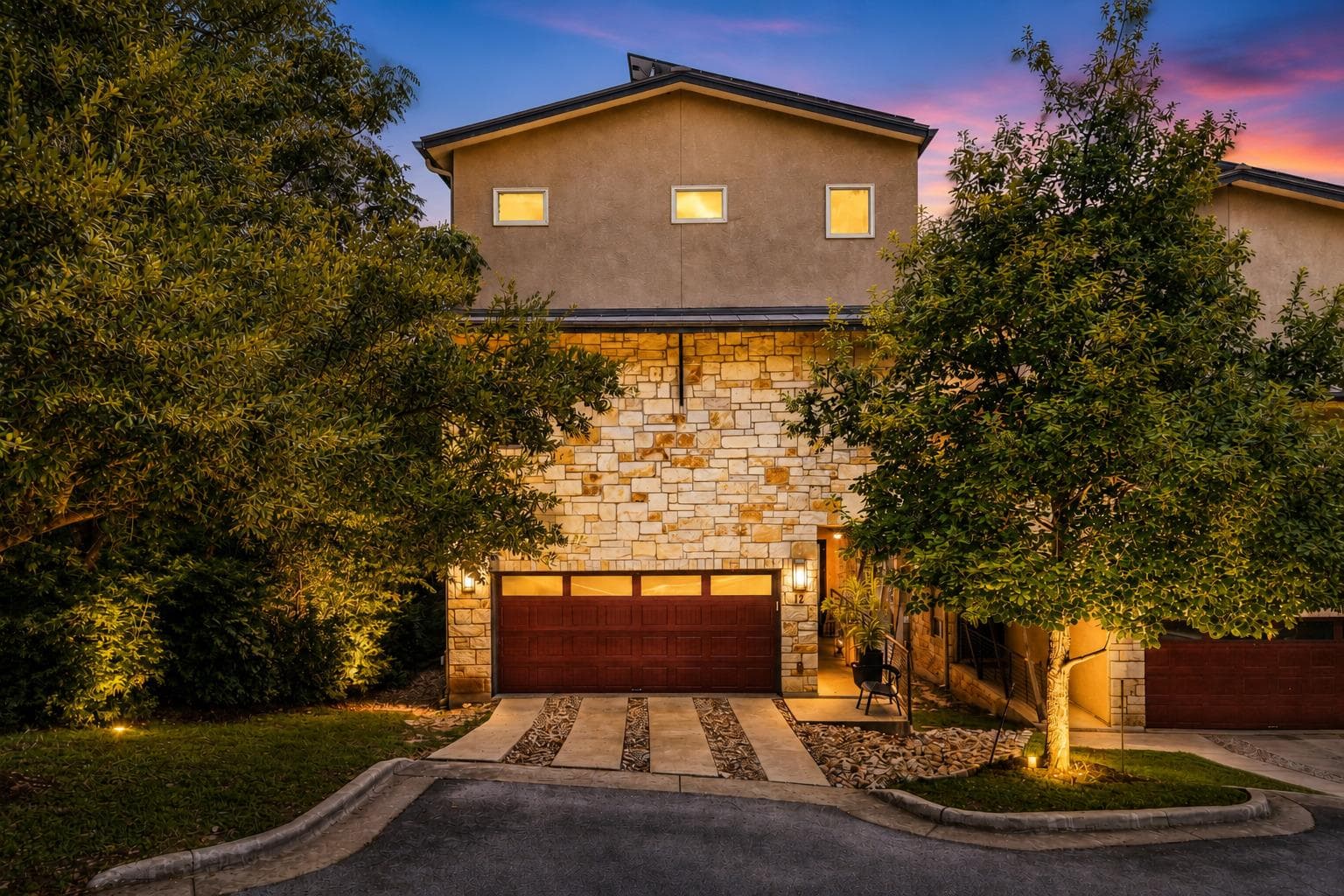 1142 Lost Creek Blvd #12