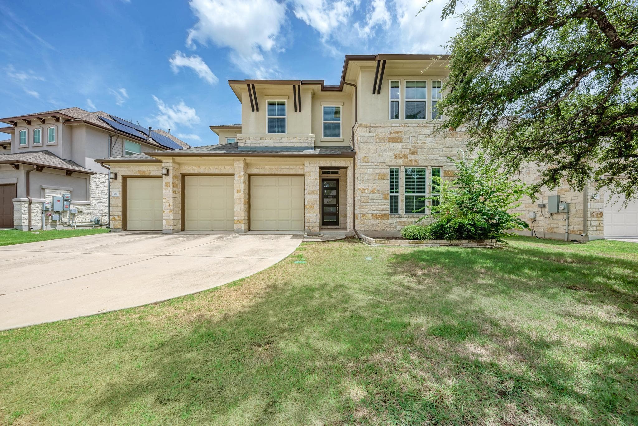 104 Binnacle Dr