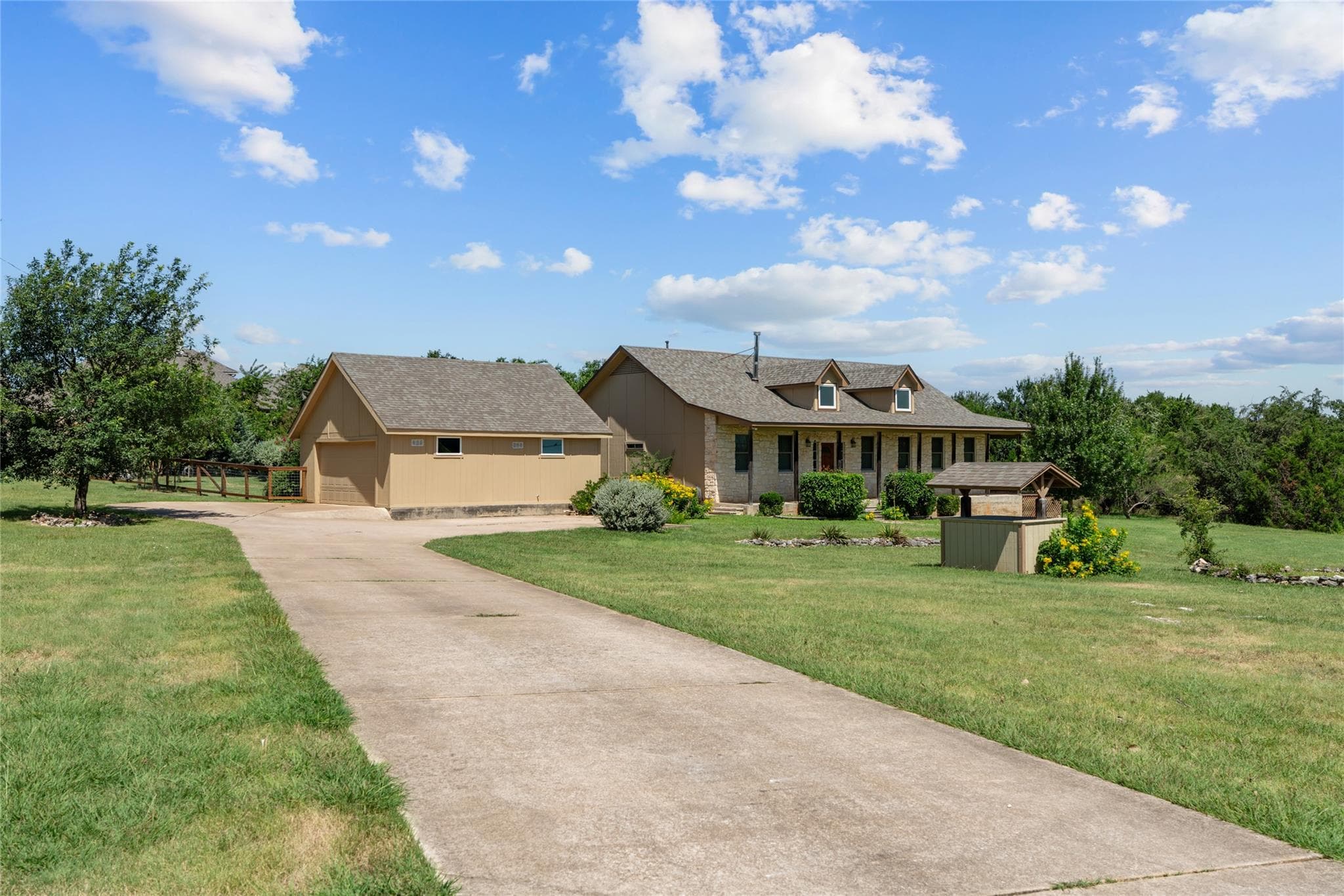 221 Chaparral Rd