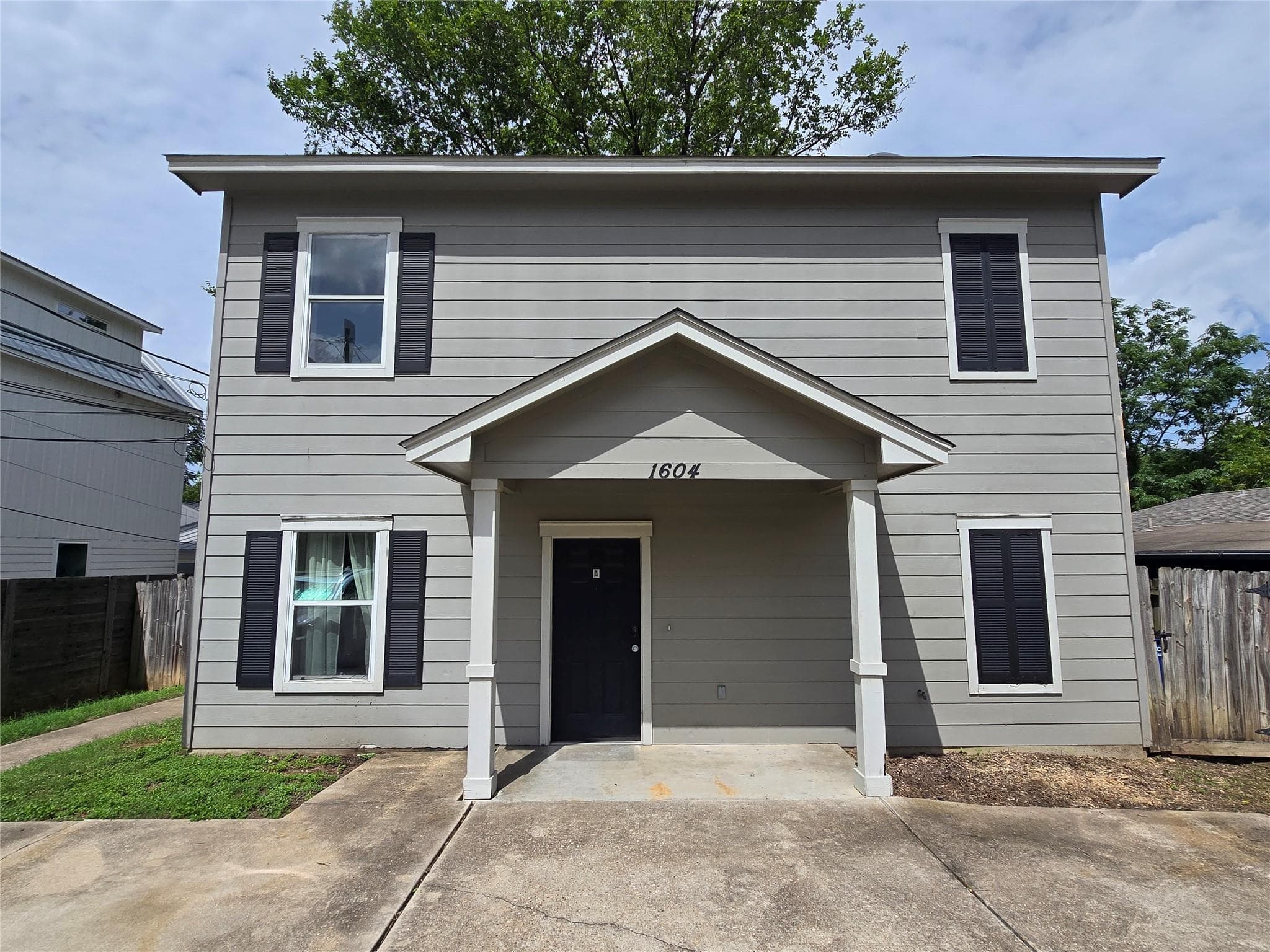 1604 Singleton Ave #A