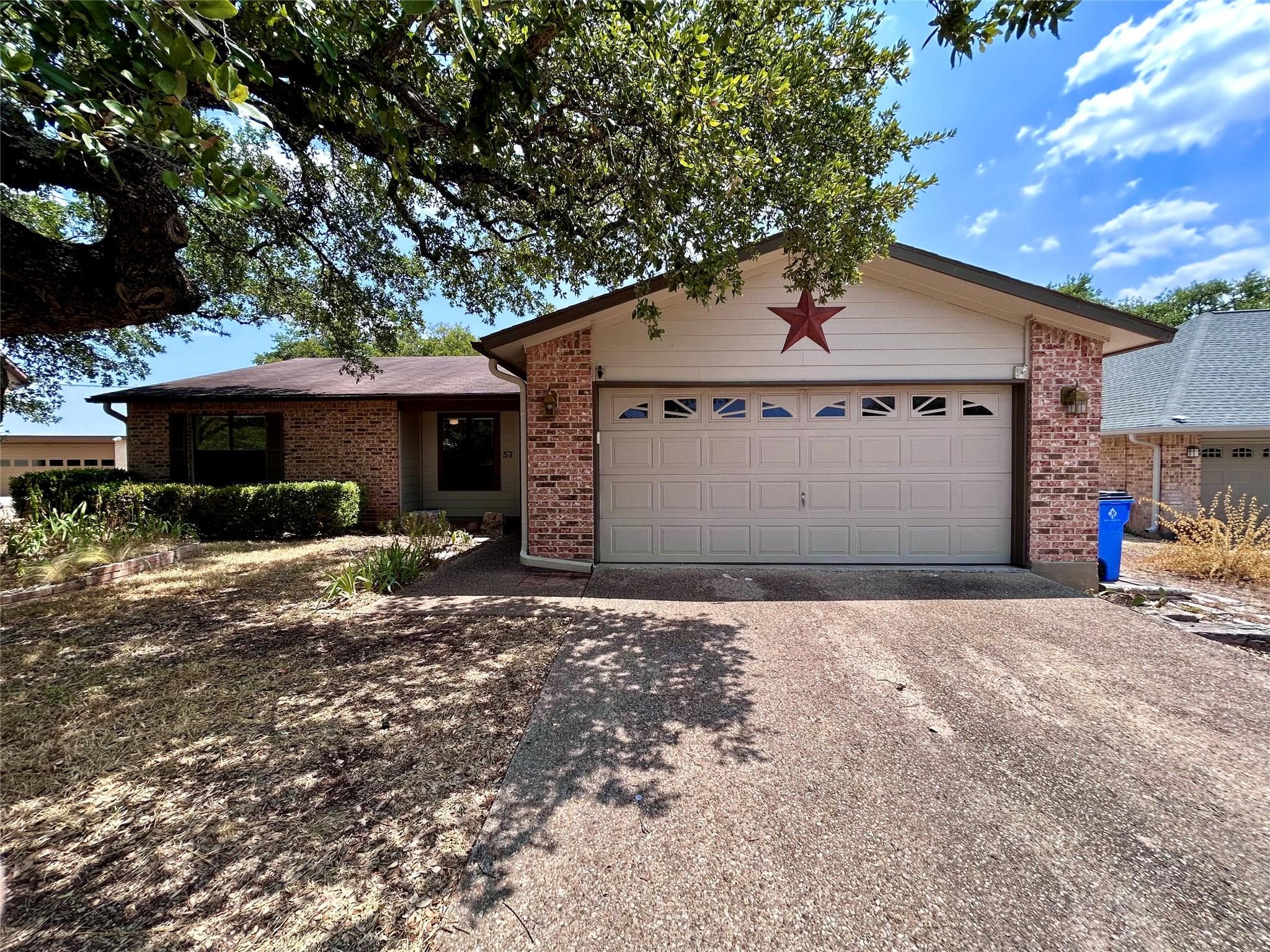 57 WOODCREEK Dr