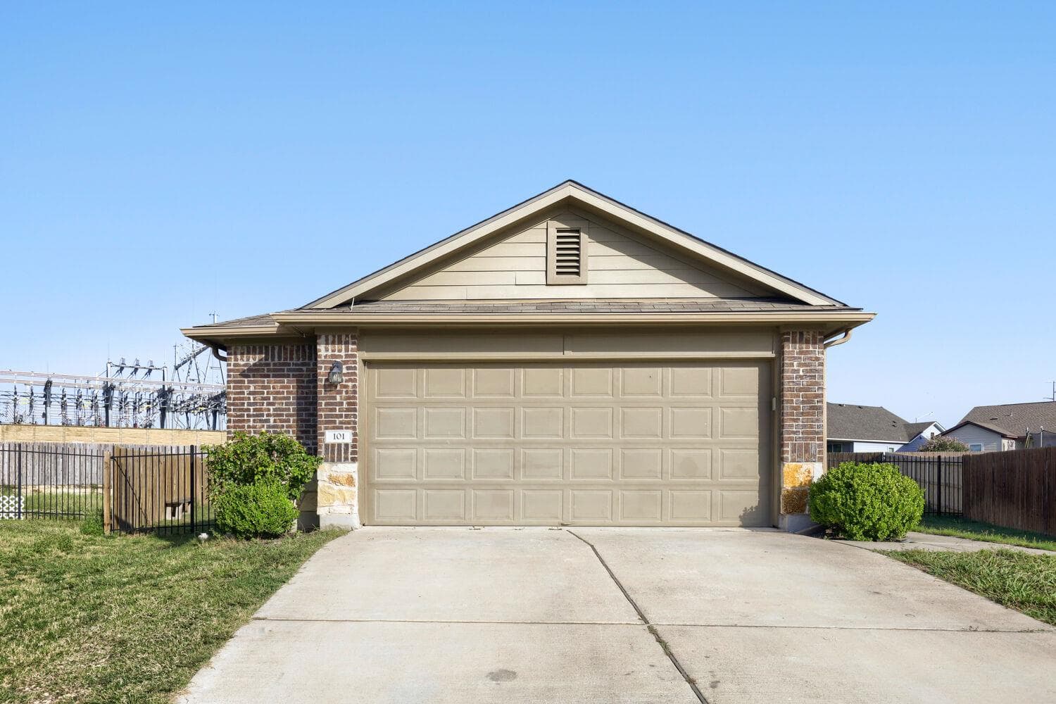 101 Blue Sage Dr