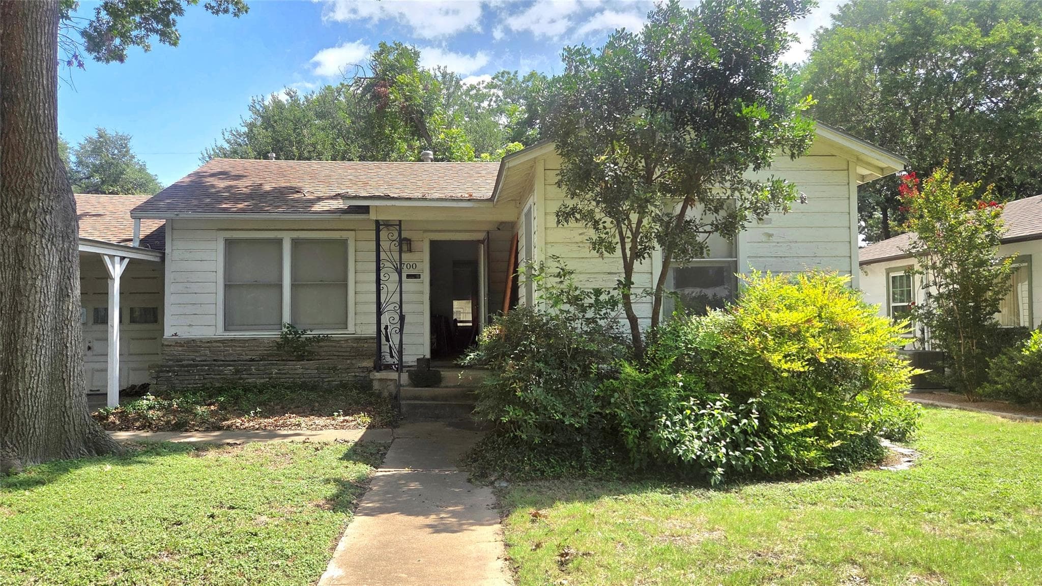 1700 Richcreek Rd