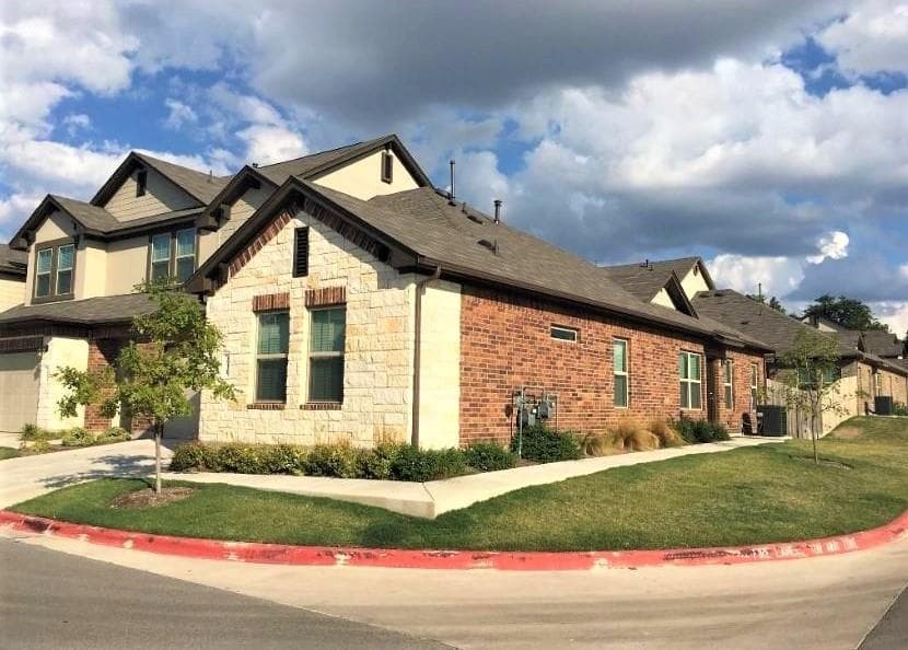 2304 S Lakeline Blvd #231