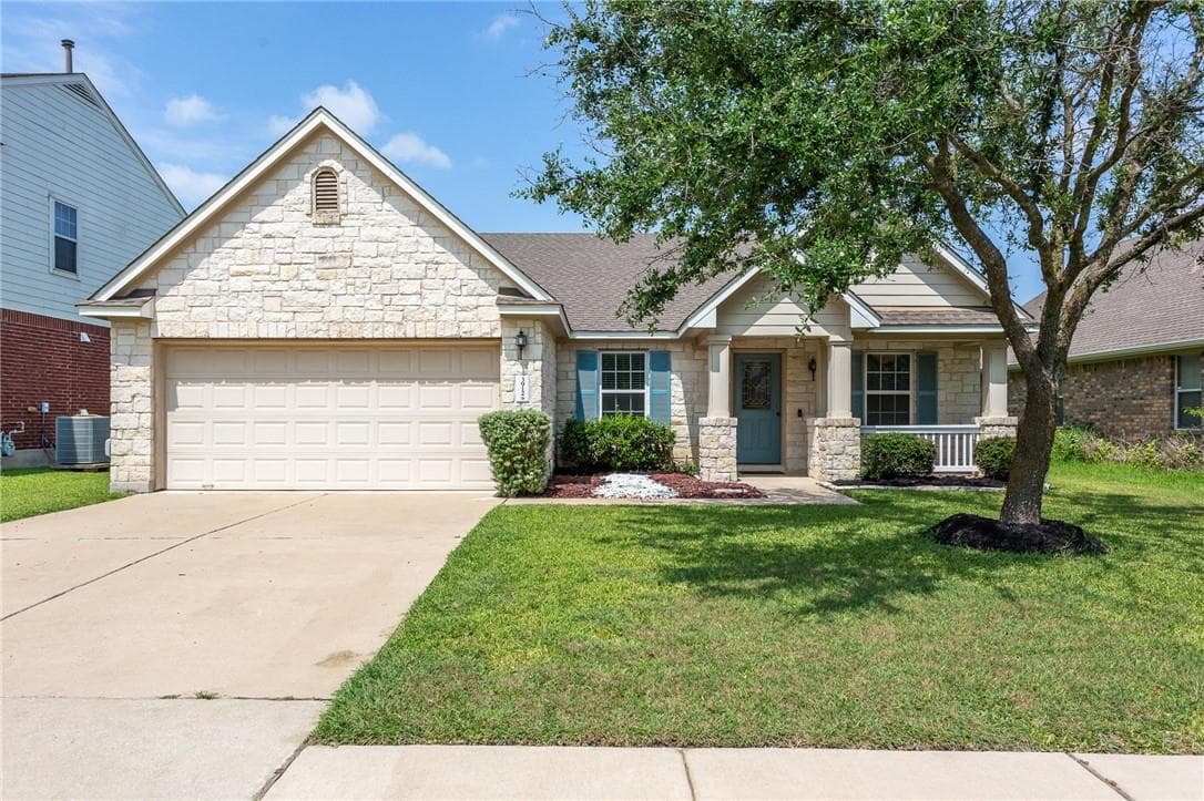 3912 Links Ln