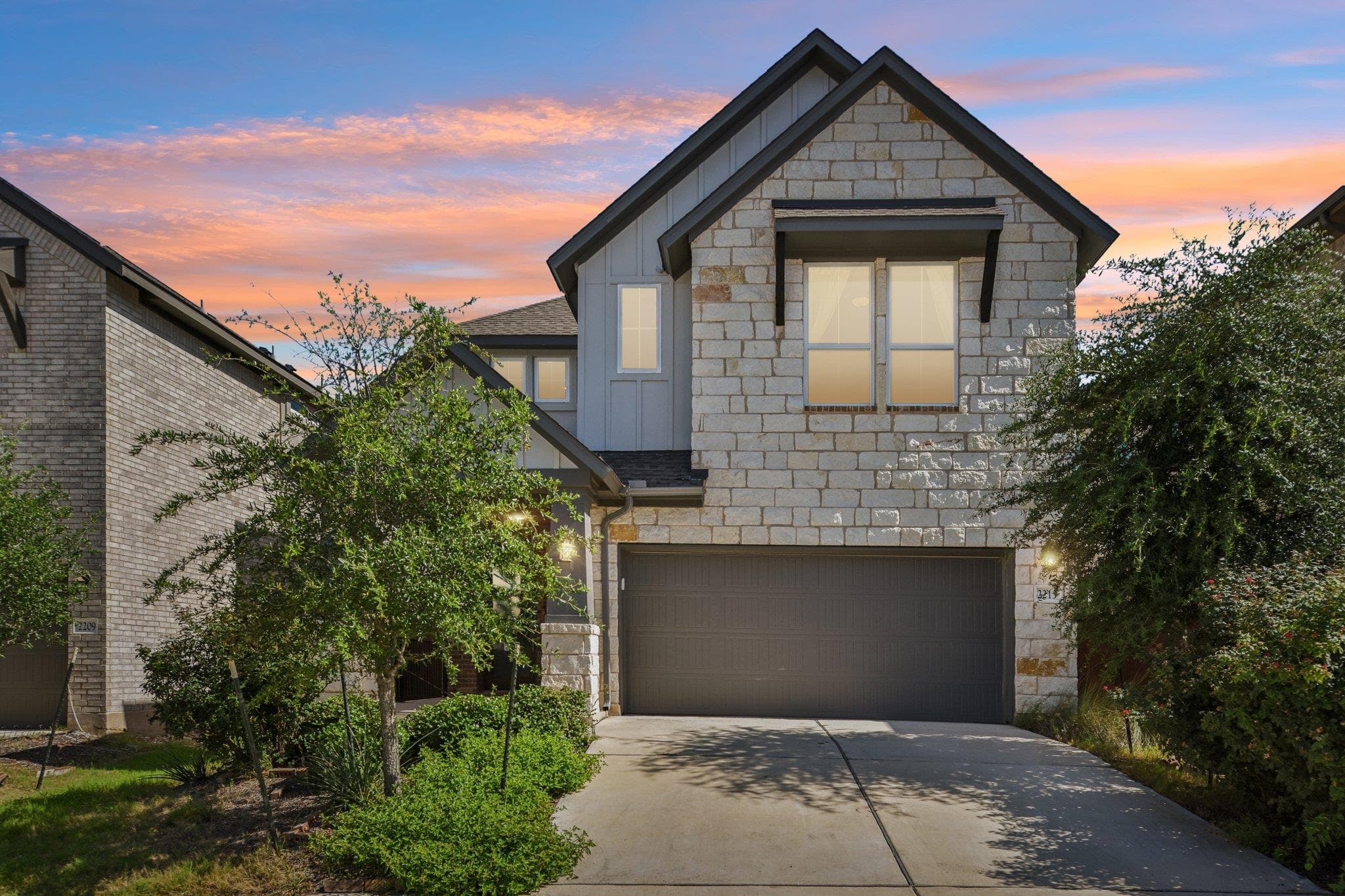 2213 Stampede Dr