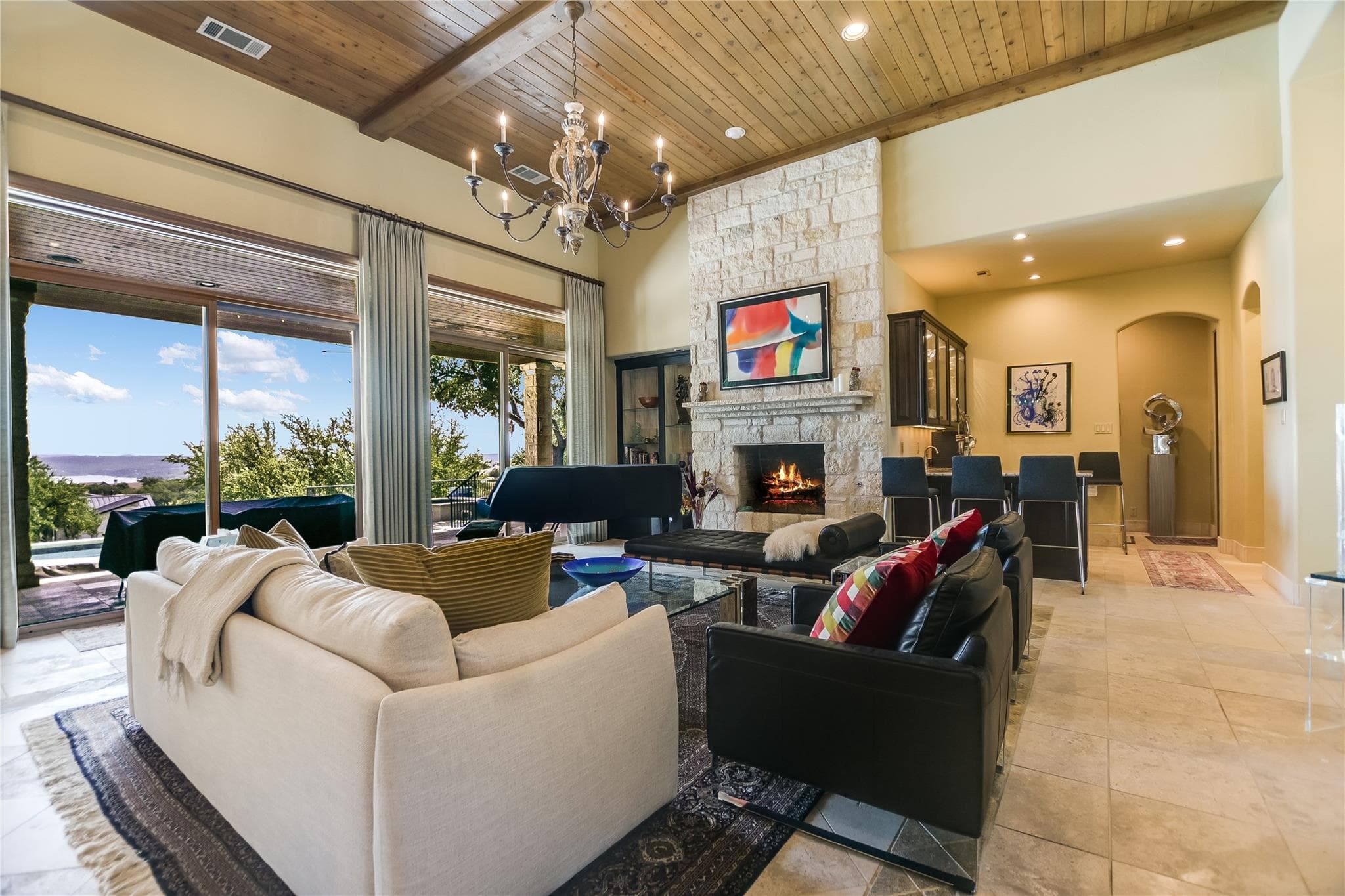 202 Hidden Hills Cv