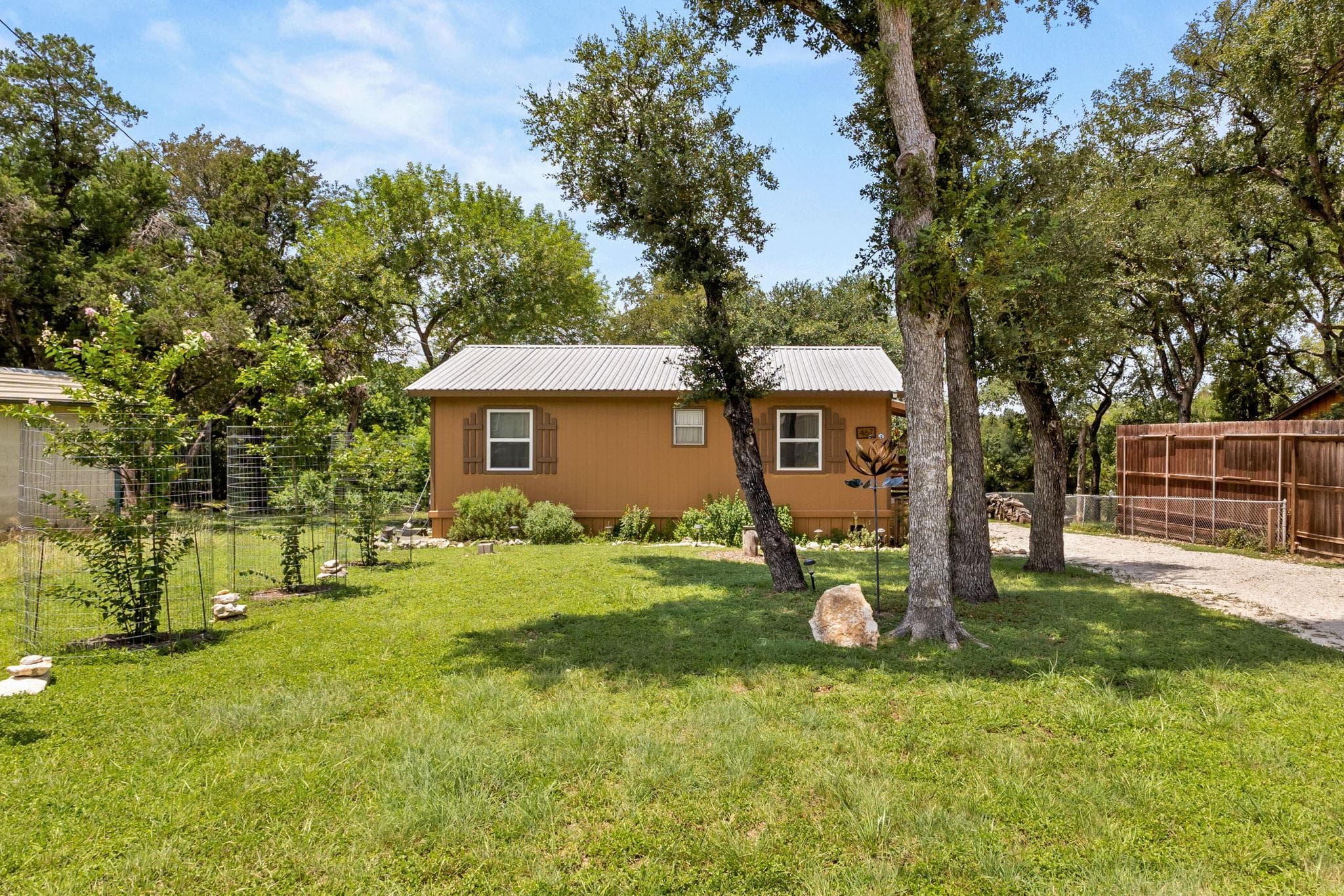 467 Burr Oak Ln
