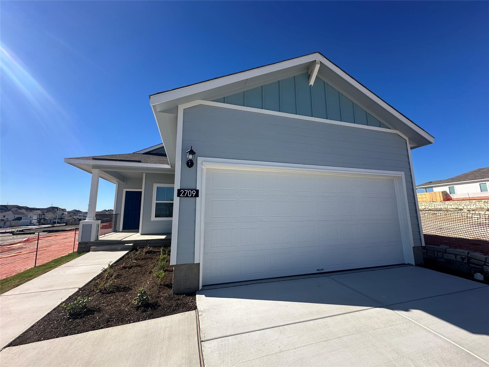 2709 Derwent Dr