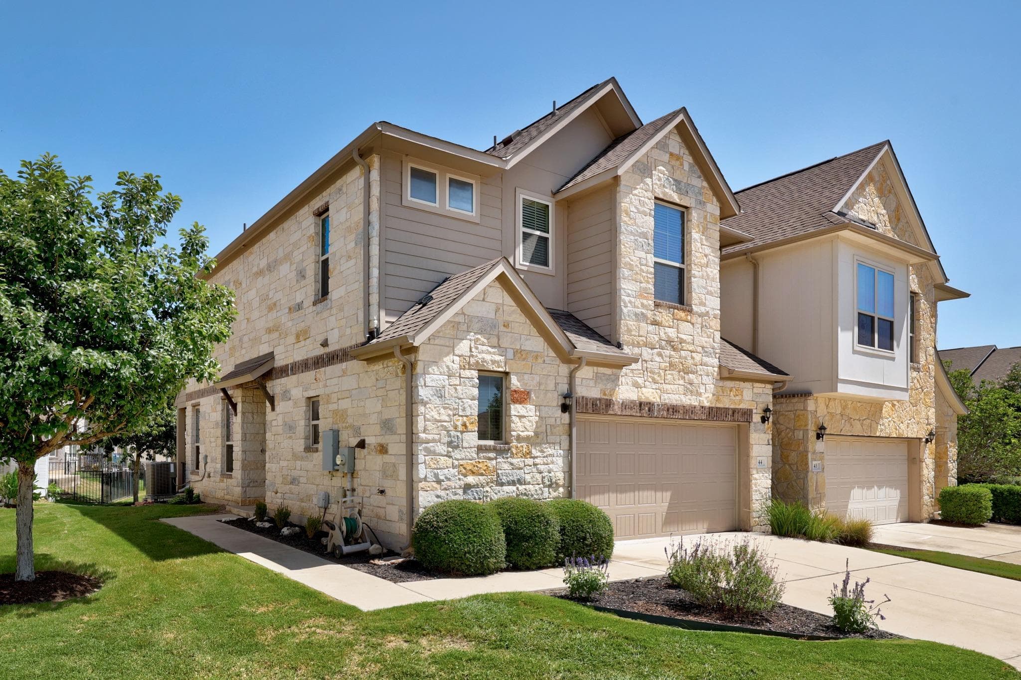 2105 Town Centre Dr #44