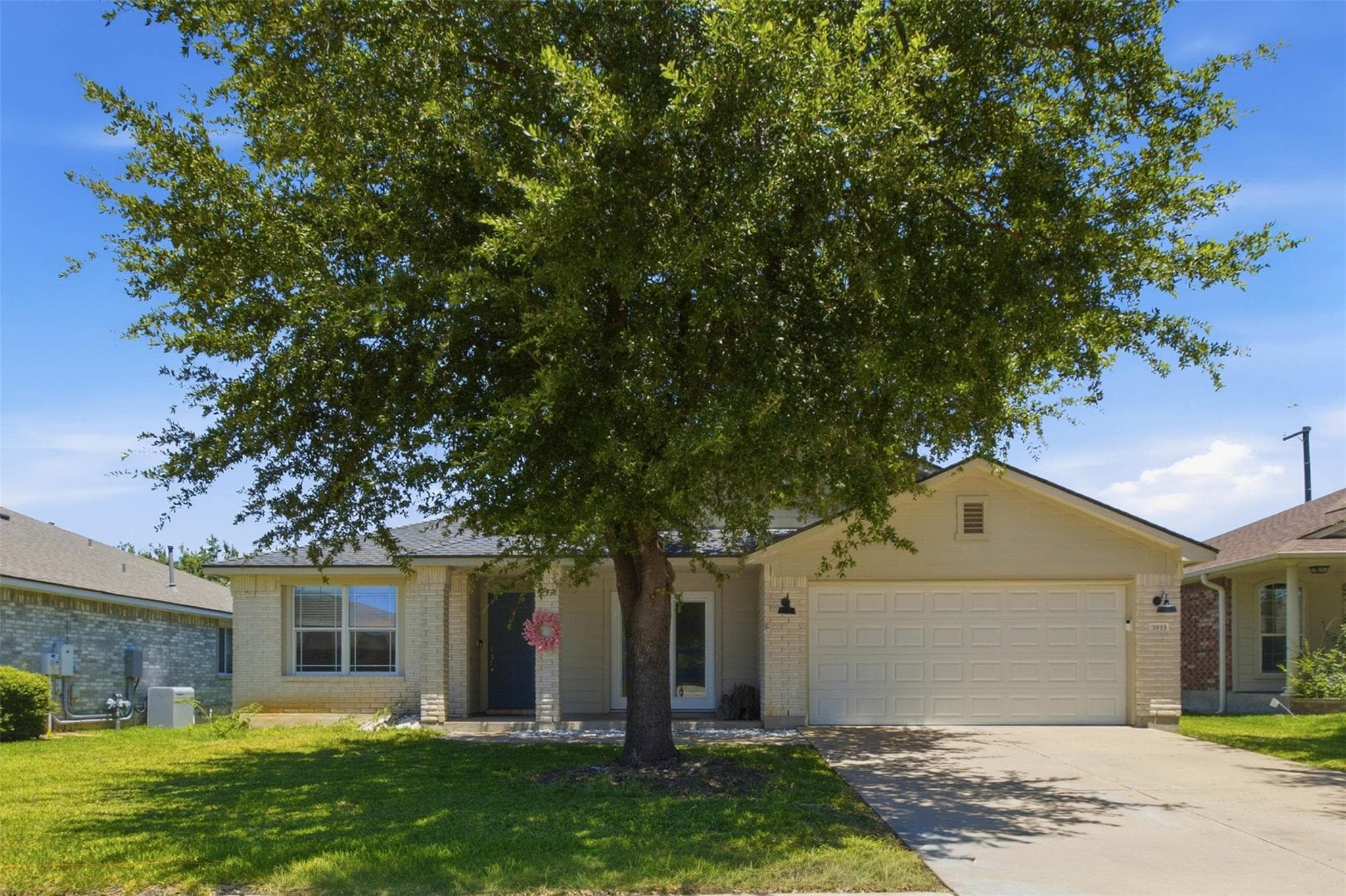 3933 Rolling Canyon Trl