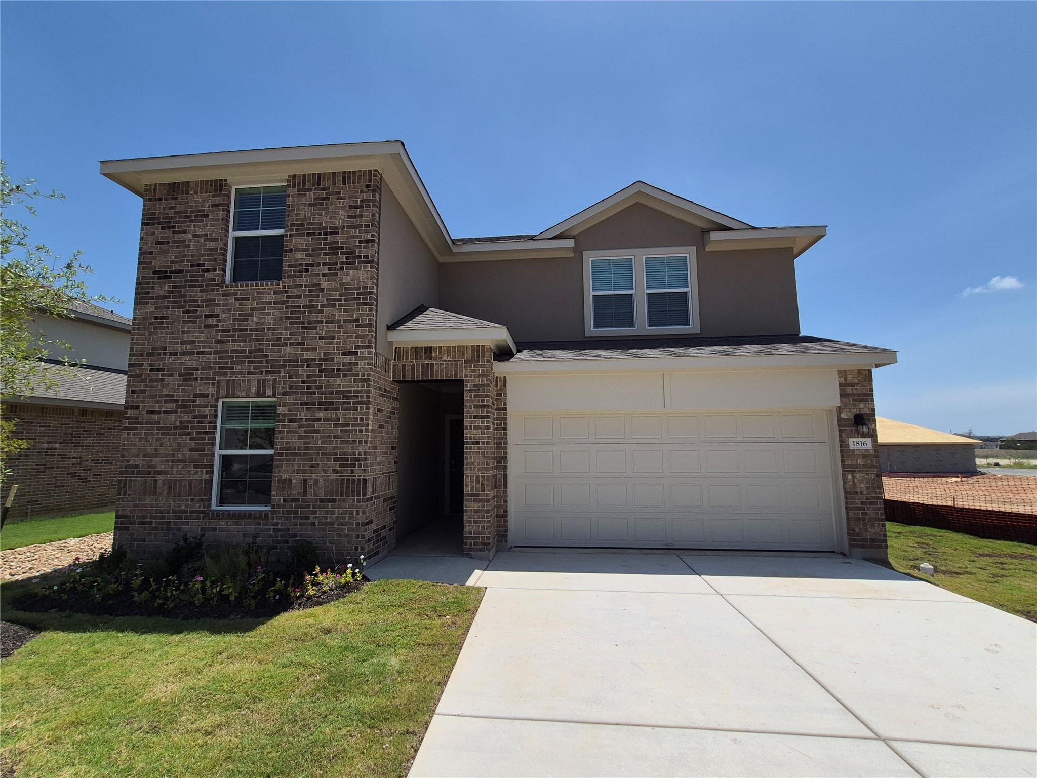 1816 Dandy Brush Dr