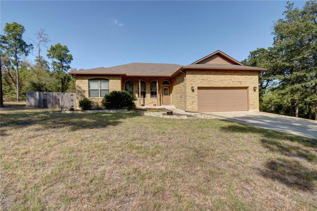 177 Mamalu Dr