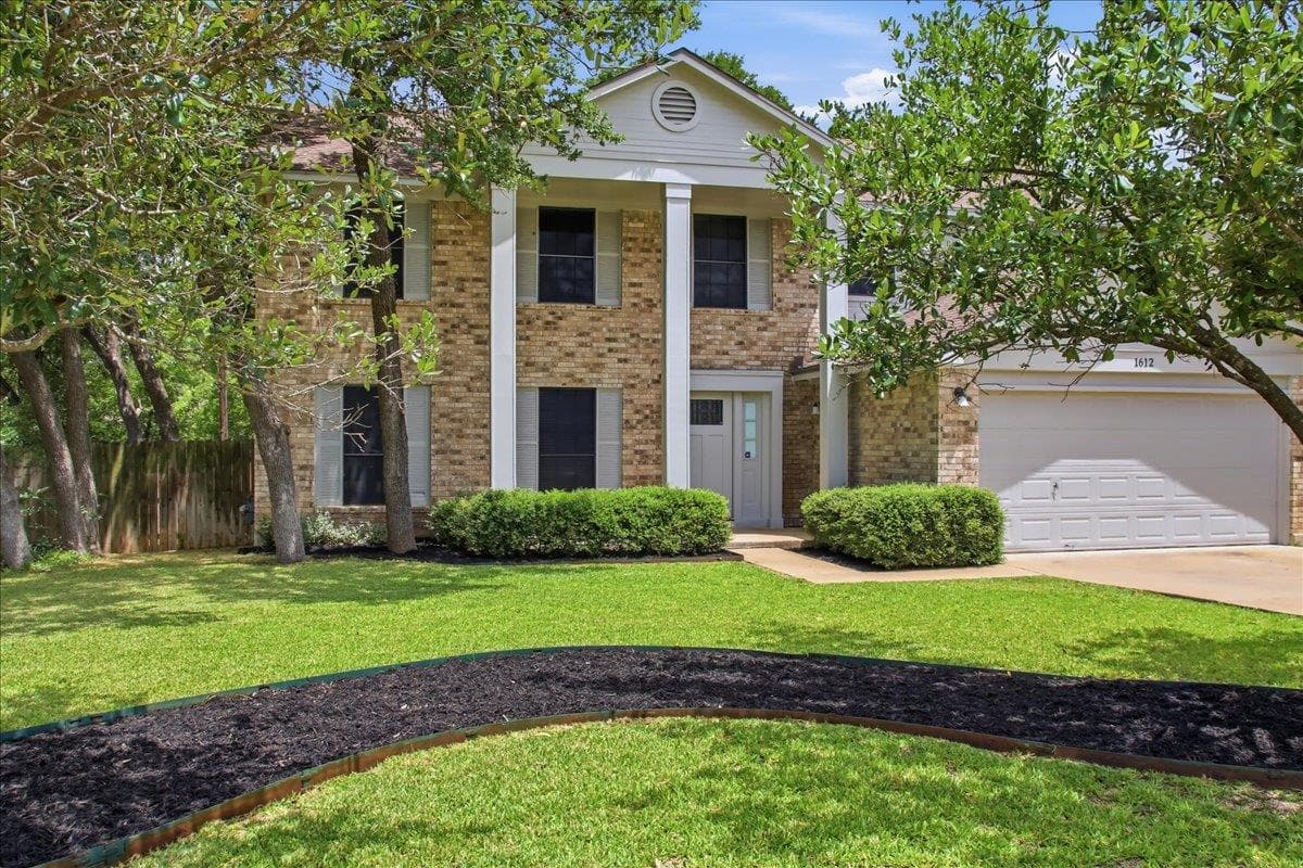 1612 Hermitage Dr