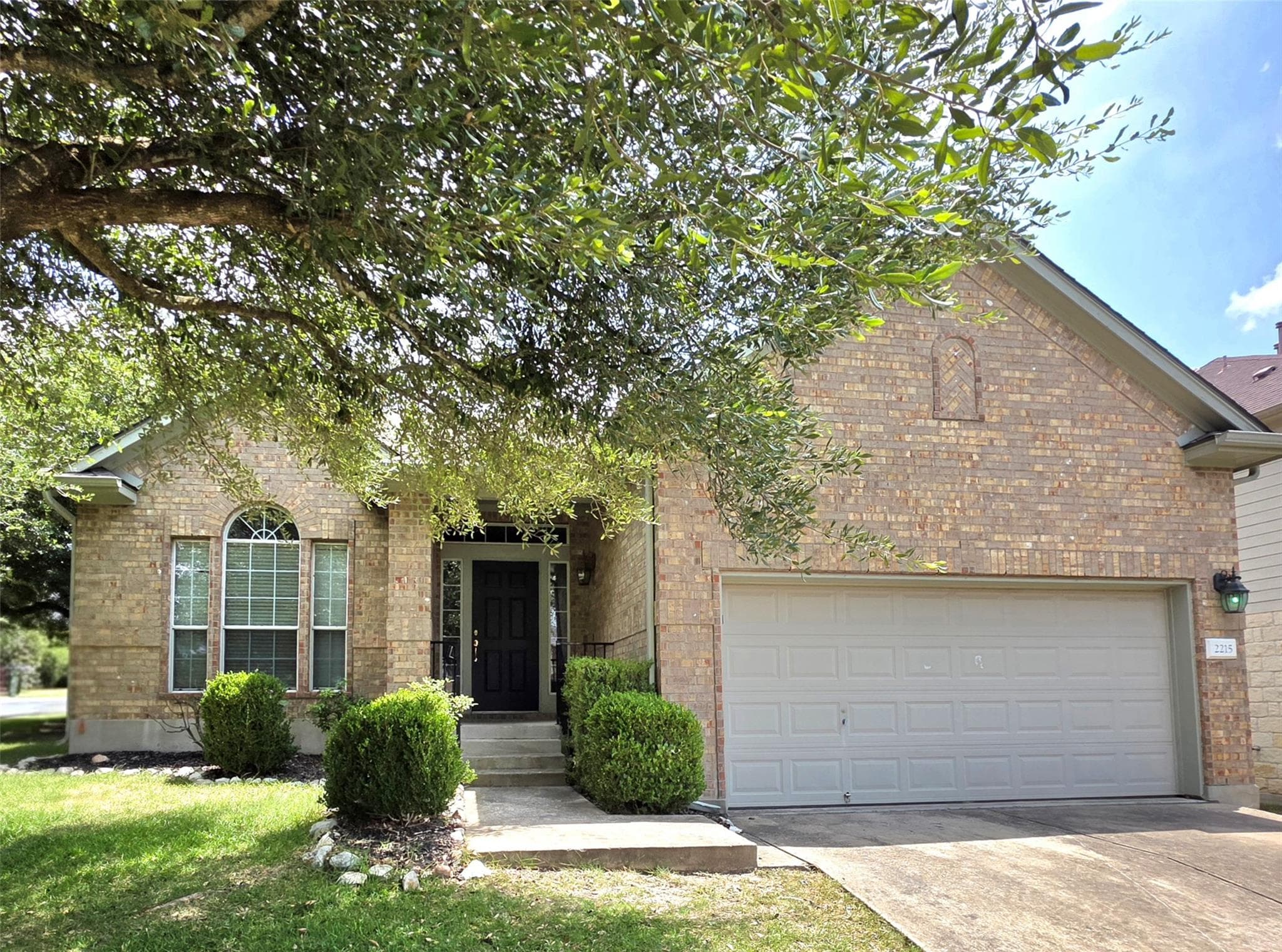 2215 Conway Cv