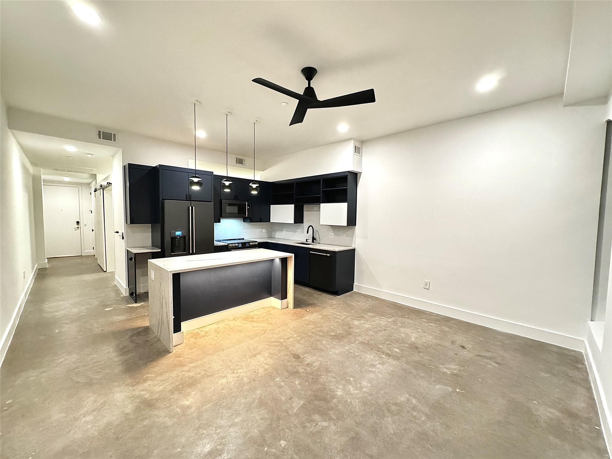 507 Sabine St #1003
