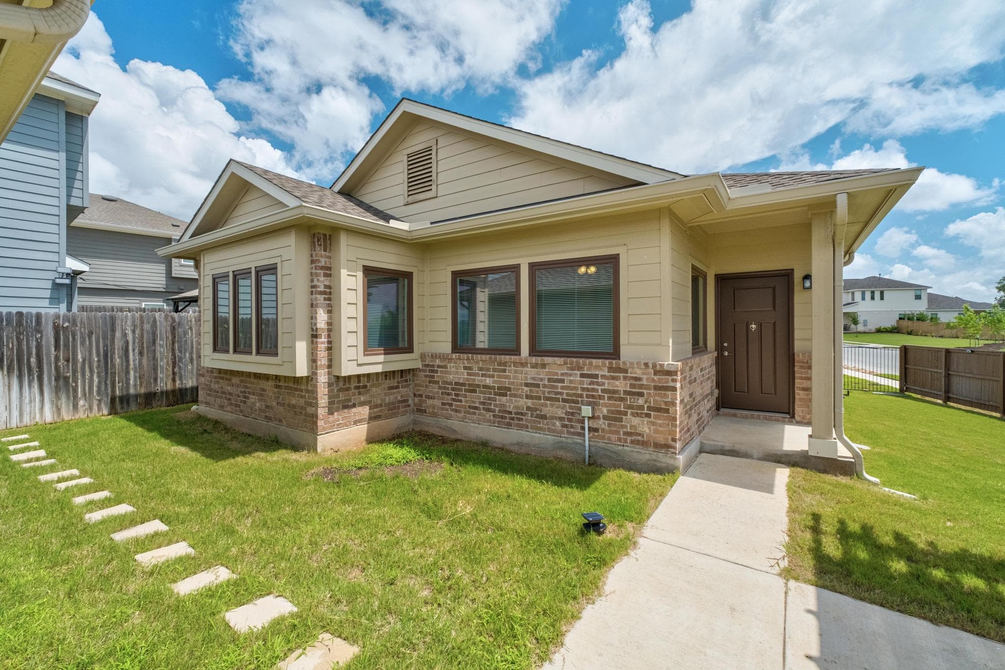 2947 Brand Iron Dr