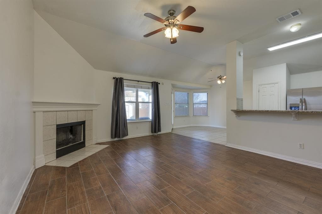 6007 Lone Star Ct