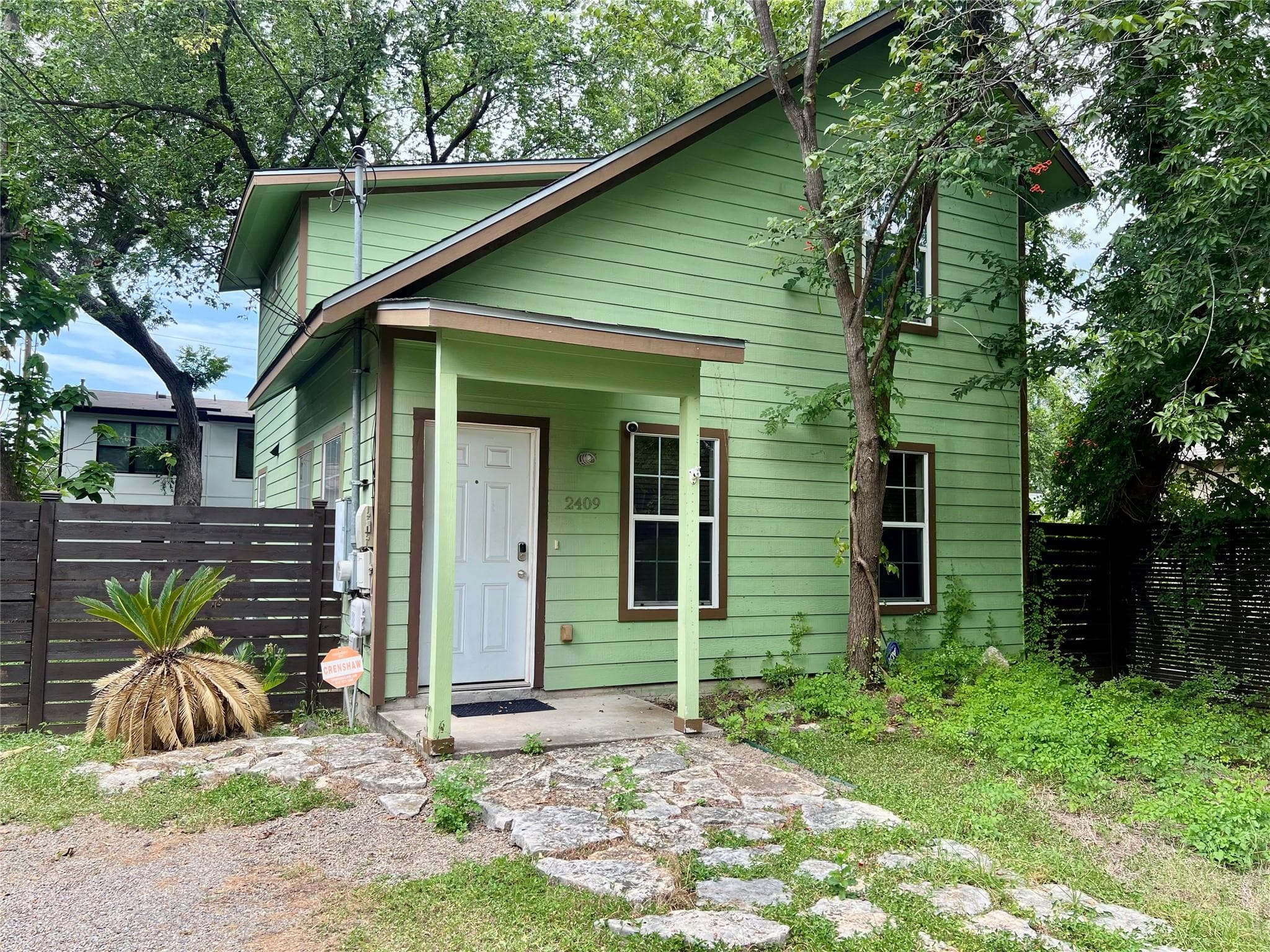 2409 Santa Rosa St