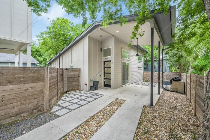 505 W Odell St #2