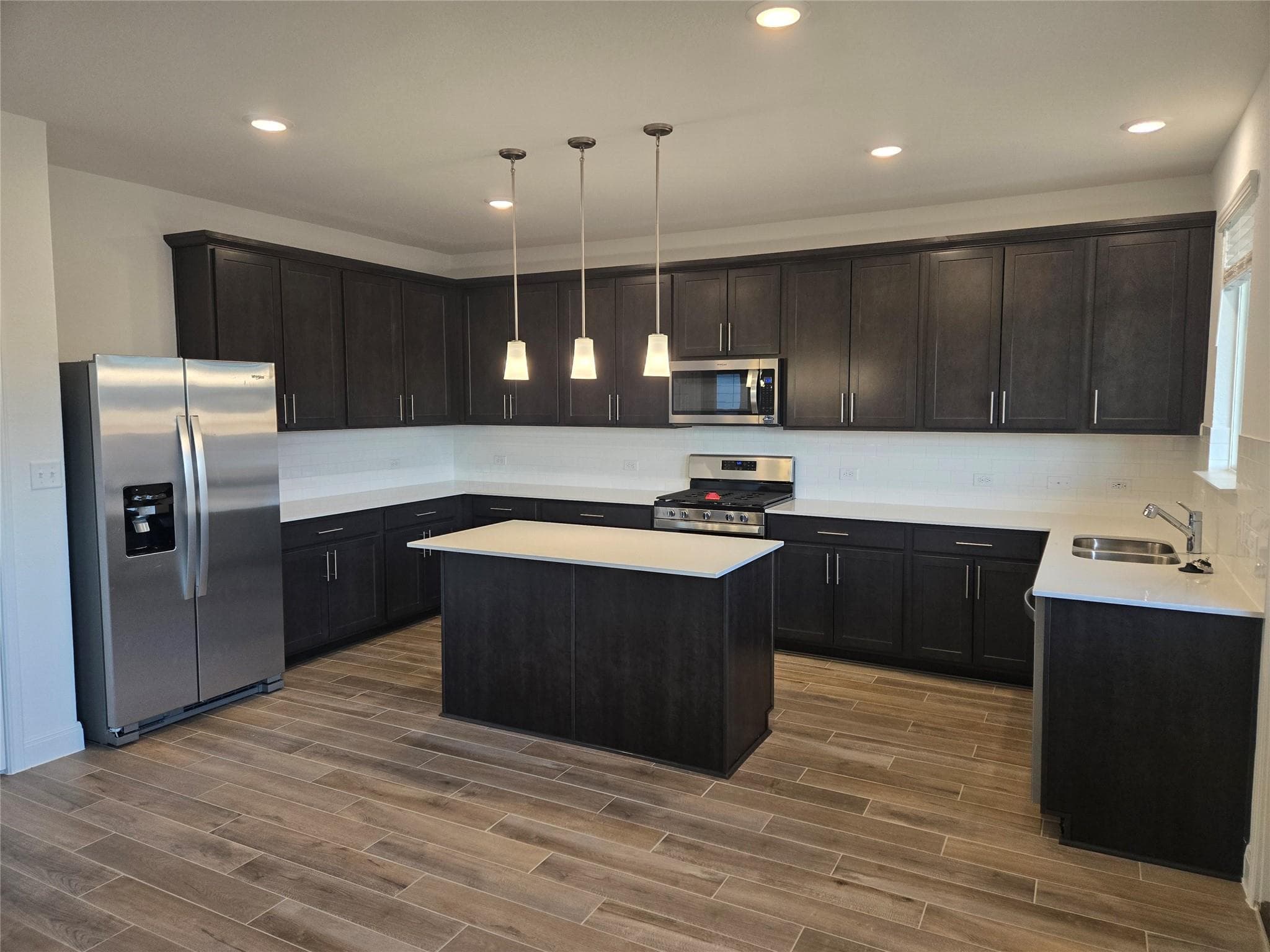 408 Acuff Ln