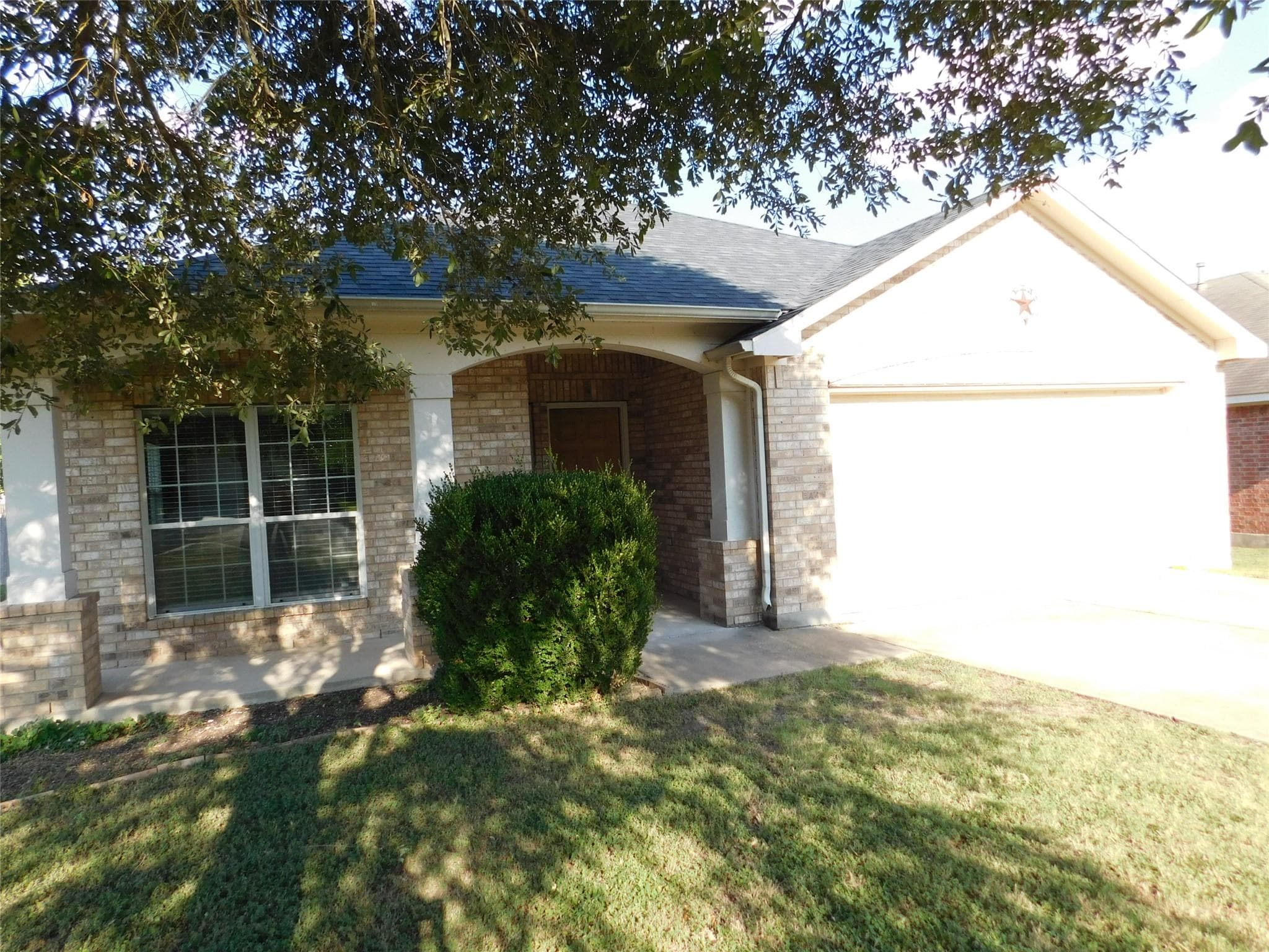 1302 Rainbow Parke Dr