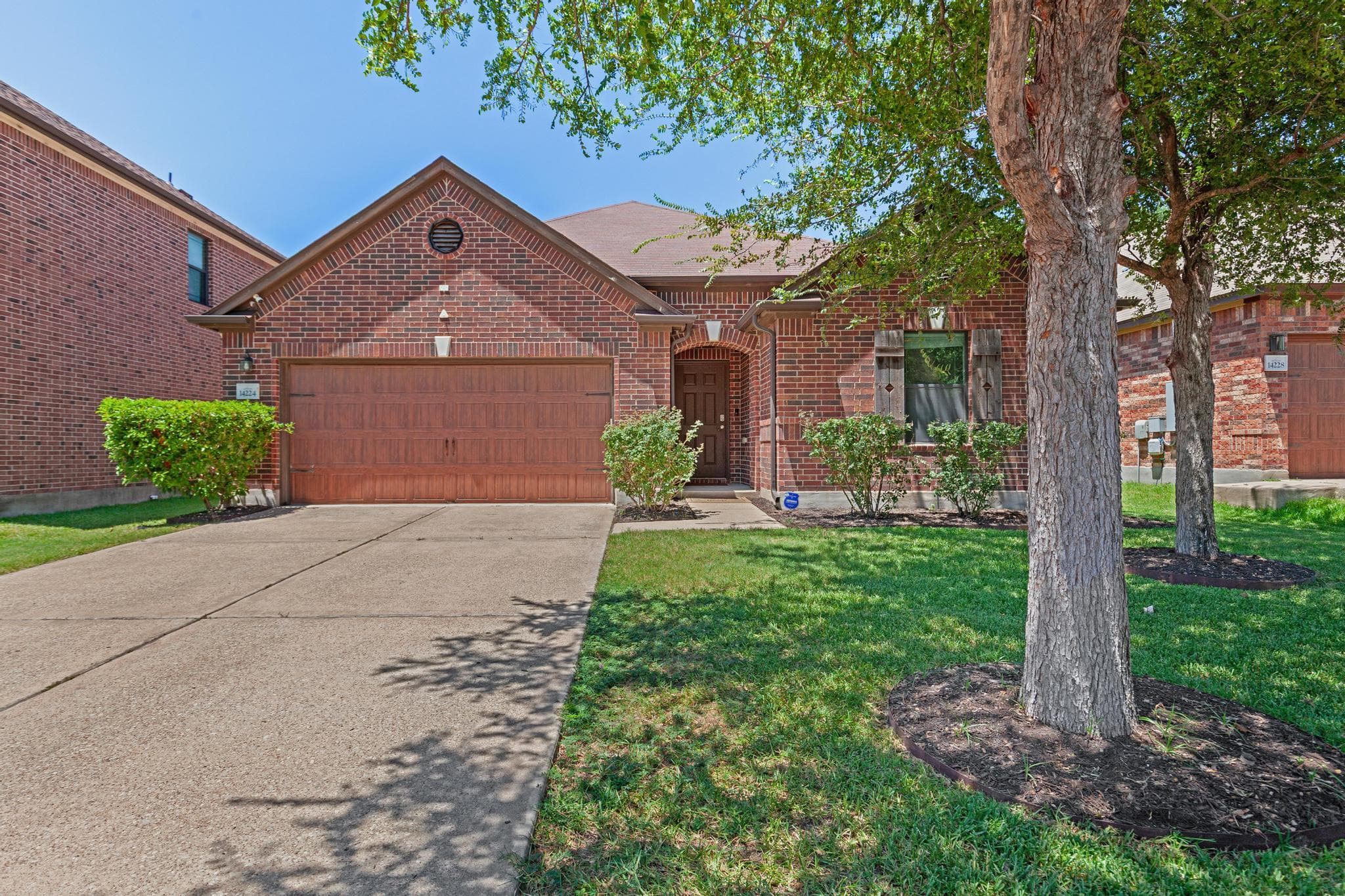 14224 Lake Victor Dr