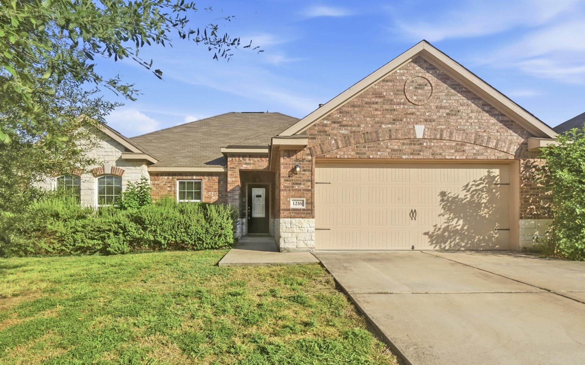 1216 Violet Ln