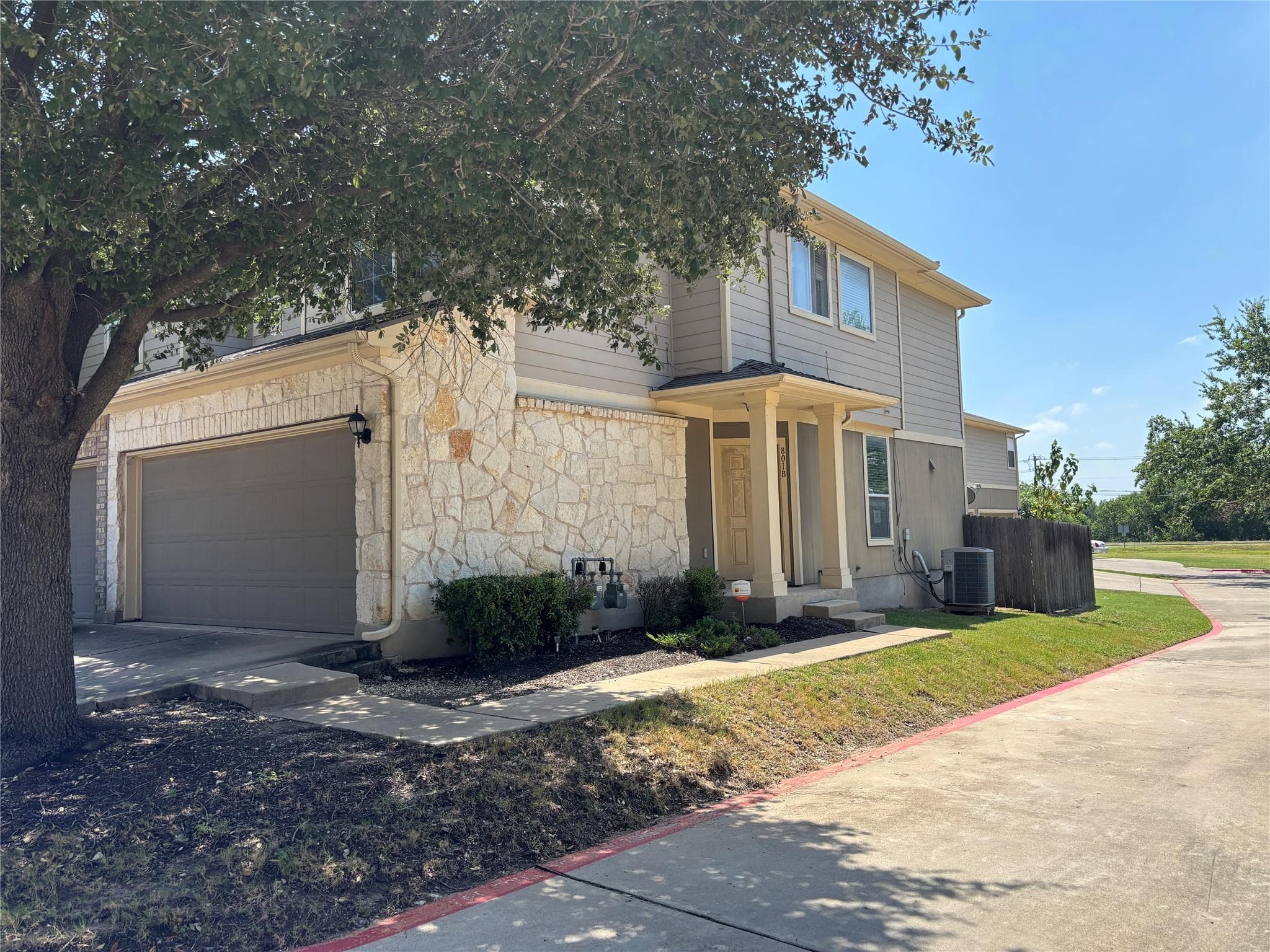 801 Jane Austen Trl #B