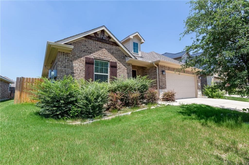 8238 Arezzo Dr