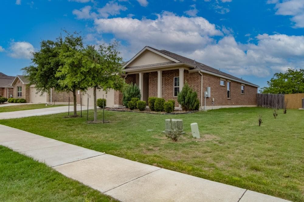 809 Tabernash Dr