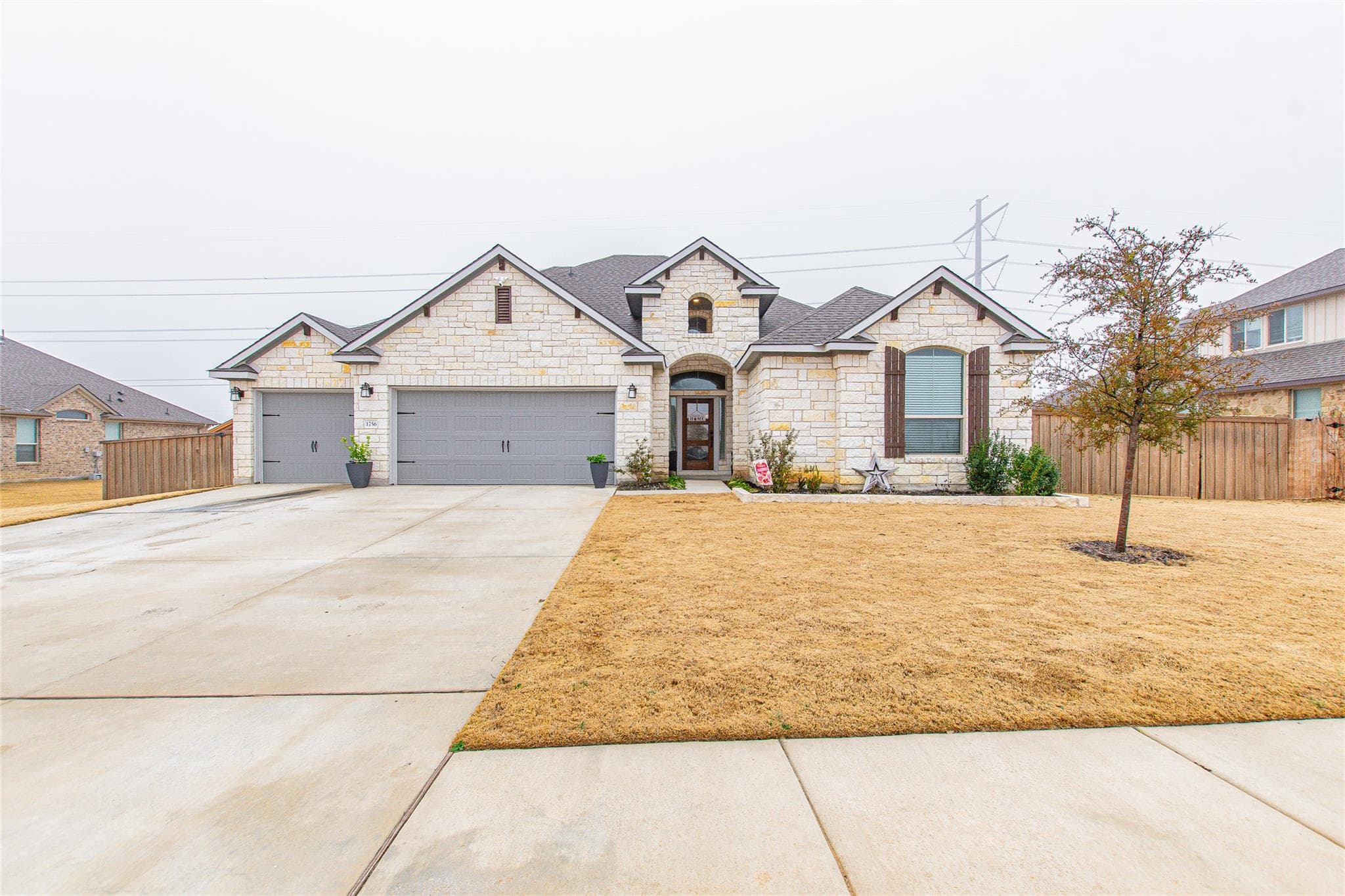 1756 Meadow Crest Dr