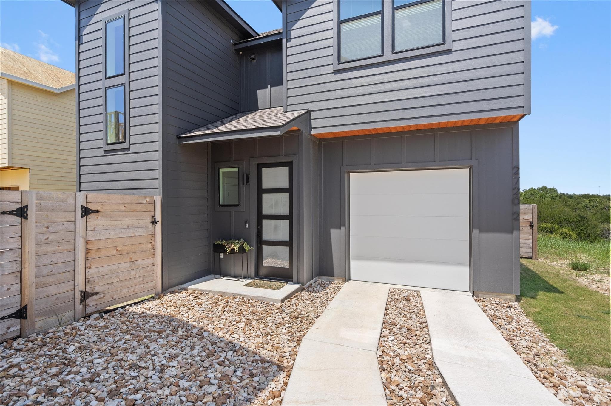 2720 Bristol Dr #2