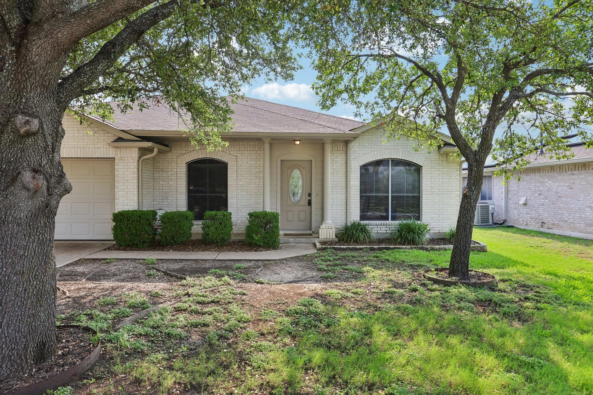 2656 Bradley Ln