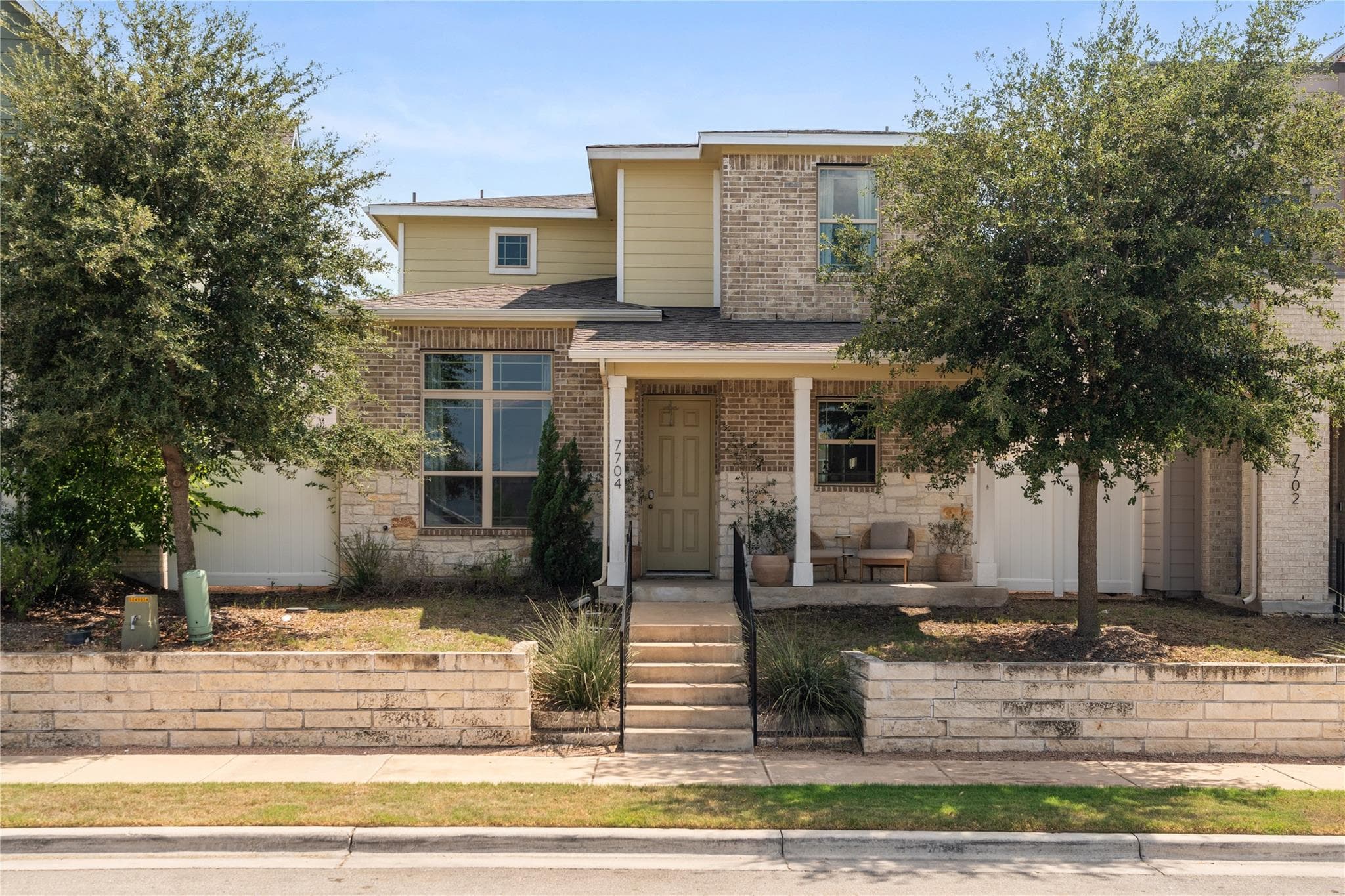 7704 Norah Dr