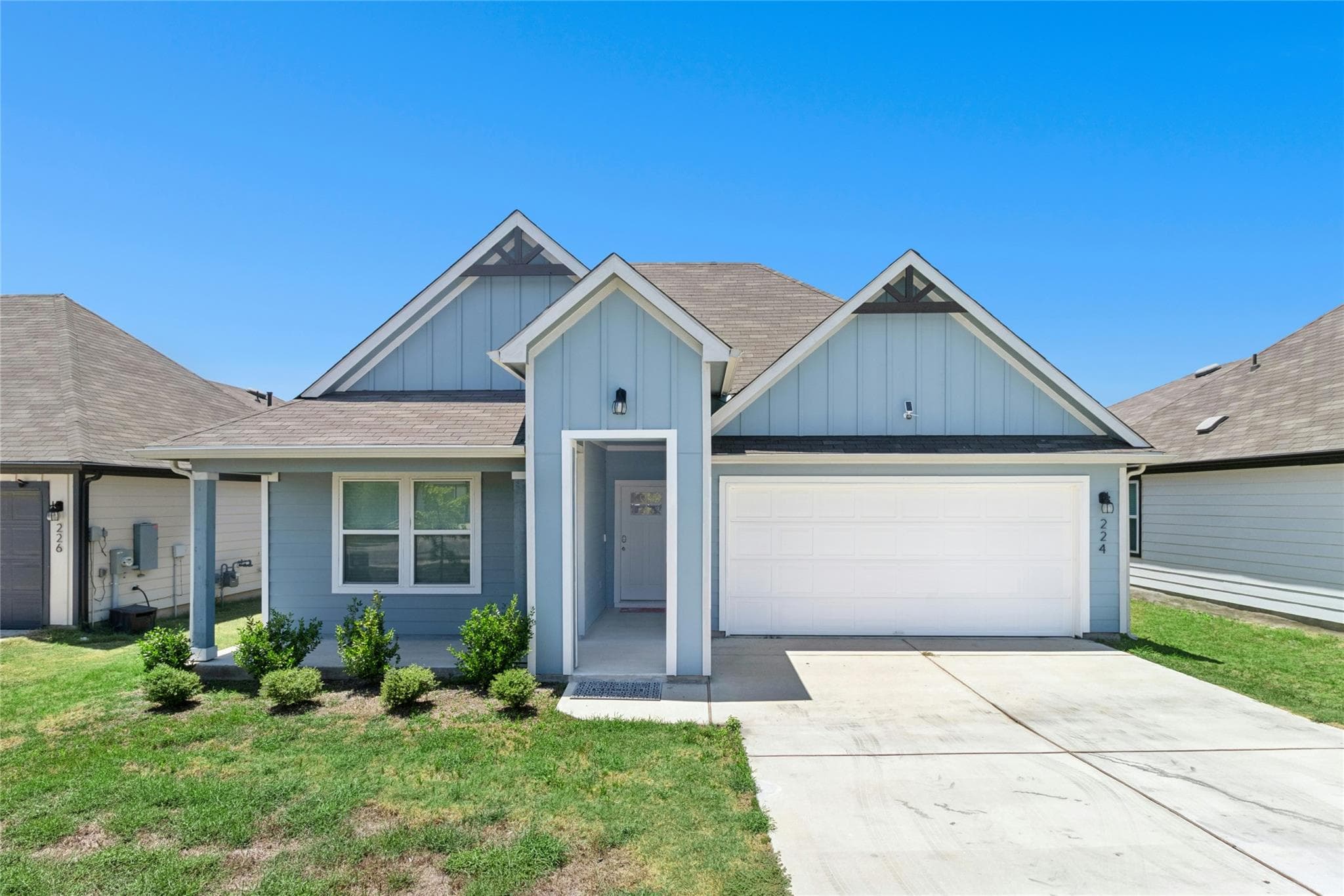 224 Sweetwater Creek Ln